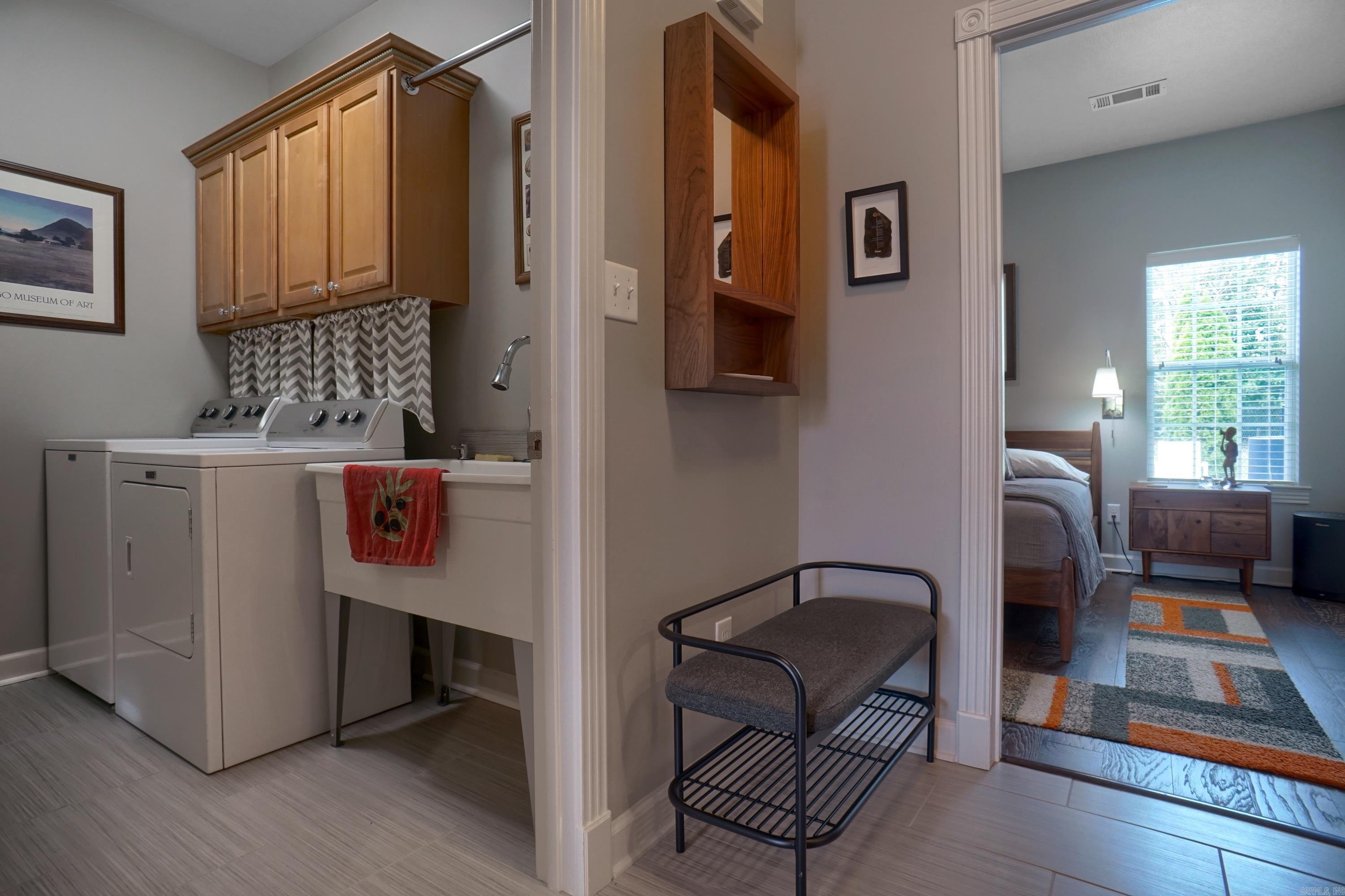 SPRING MEADOW - Residential