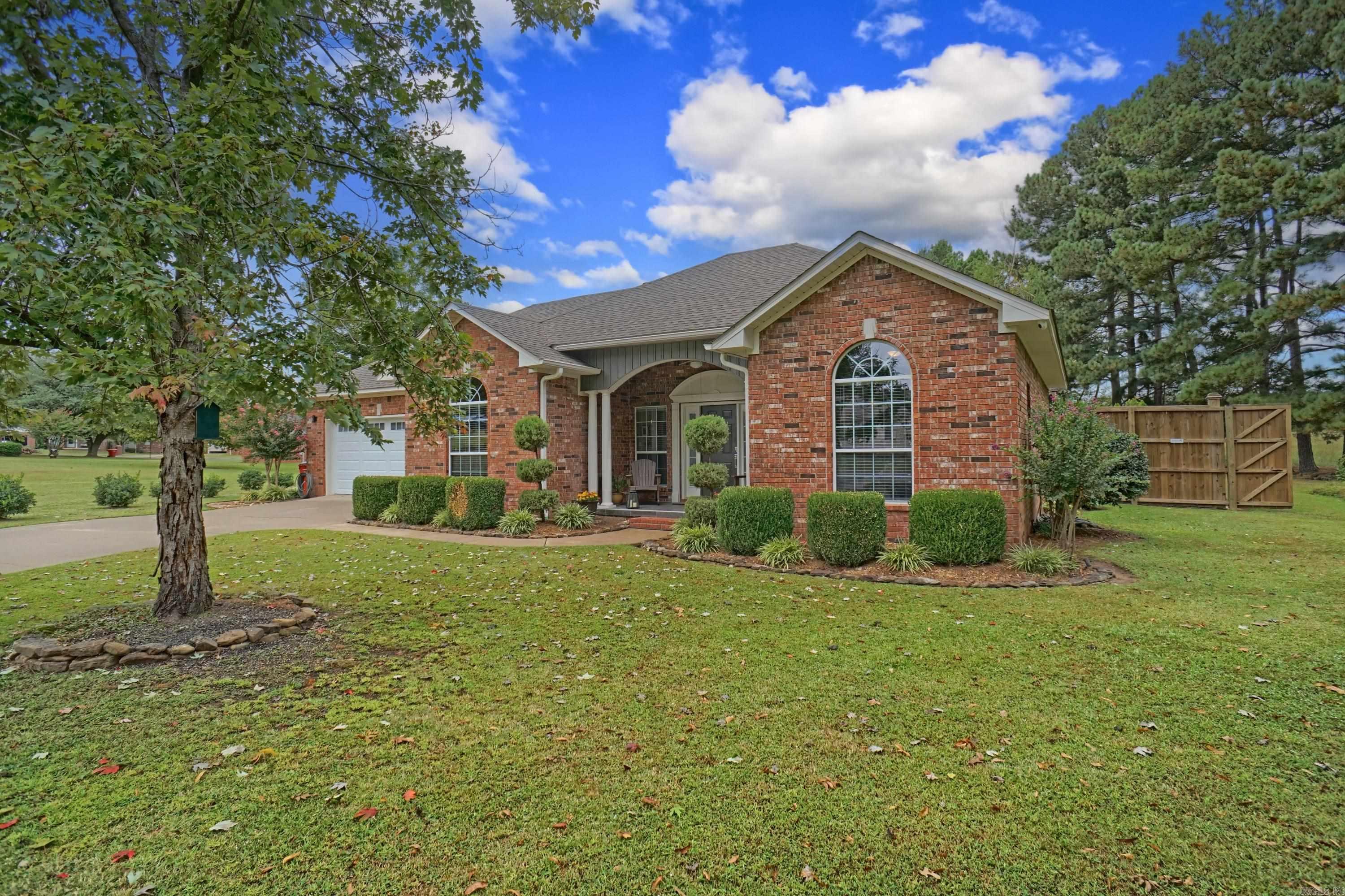 SPRING MEADOW - Residential