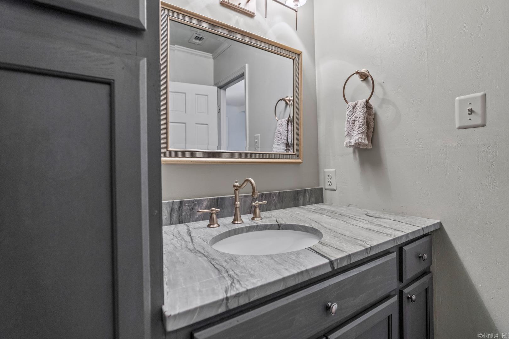 PEBBLE BEACH PARK - Residential