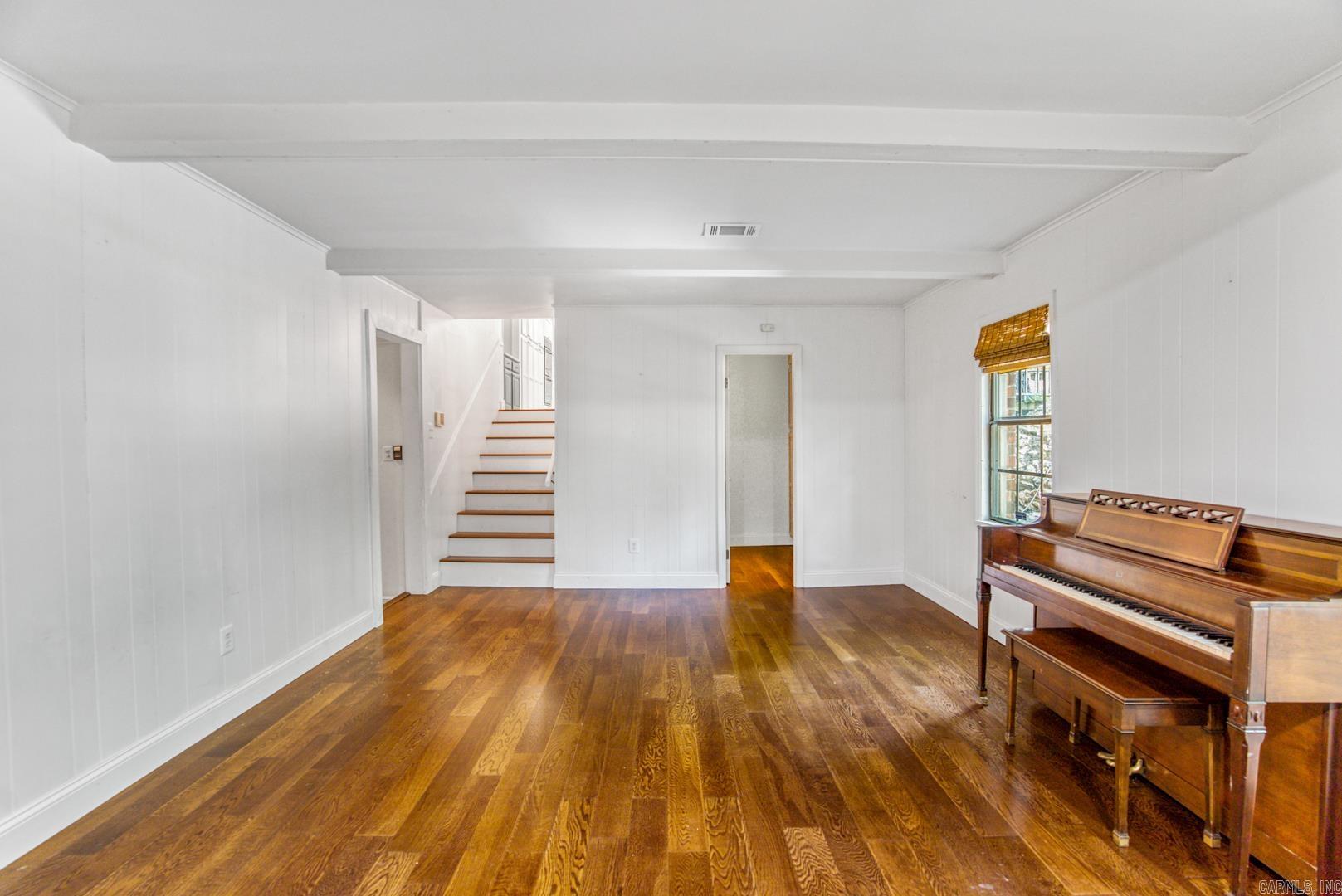 PEBBLE BEACH PARK - Residential