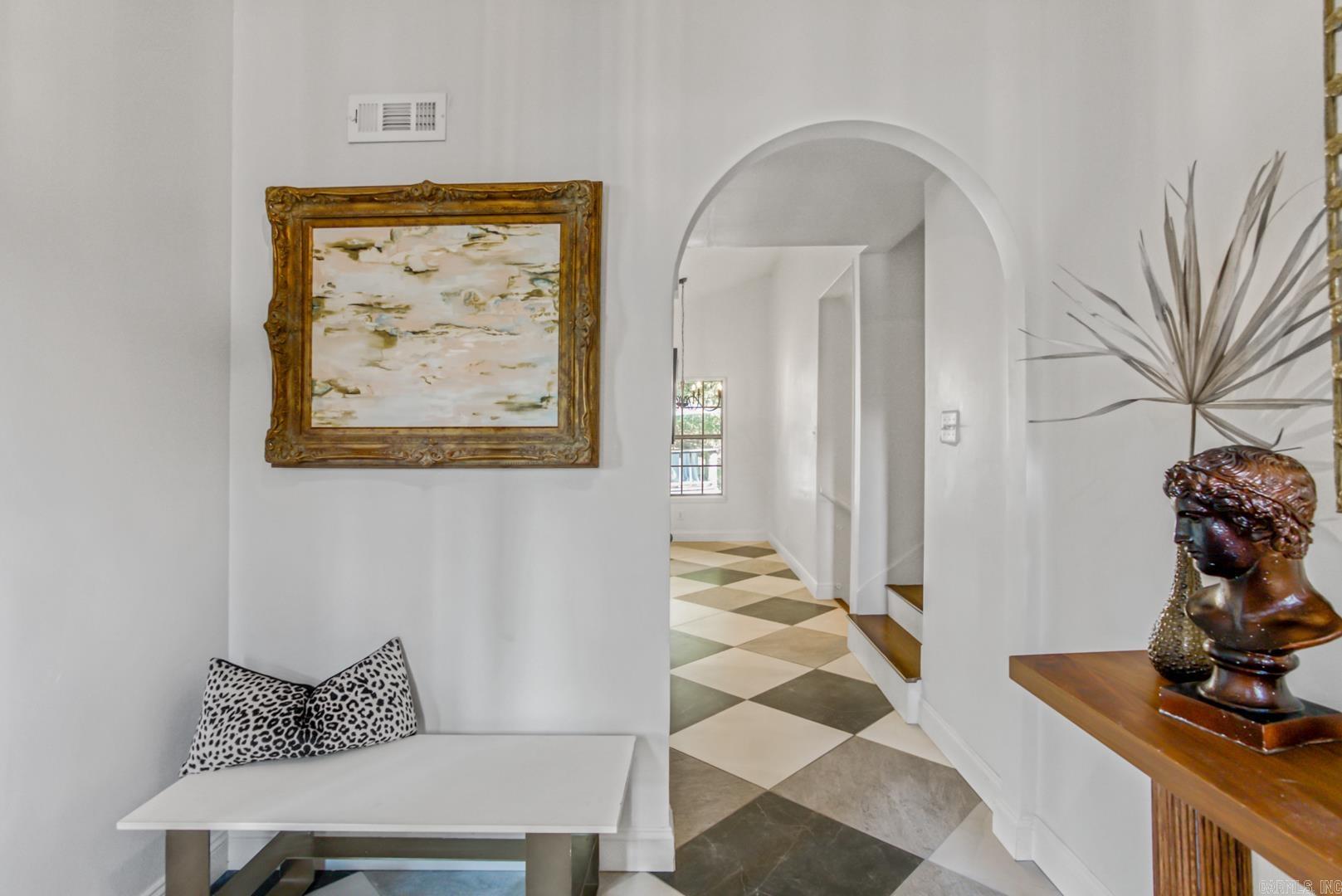 PEBBLE BEACH PARK - Residential