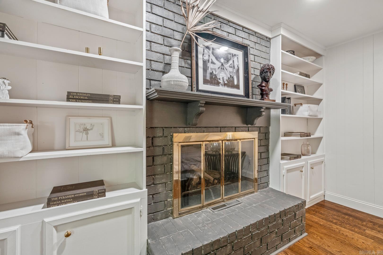 PEBBLE BEACH PARK - Residential