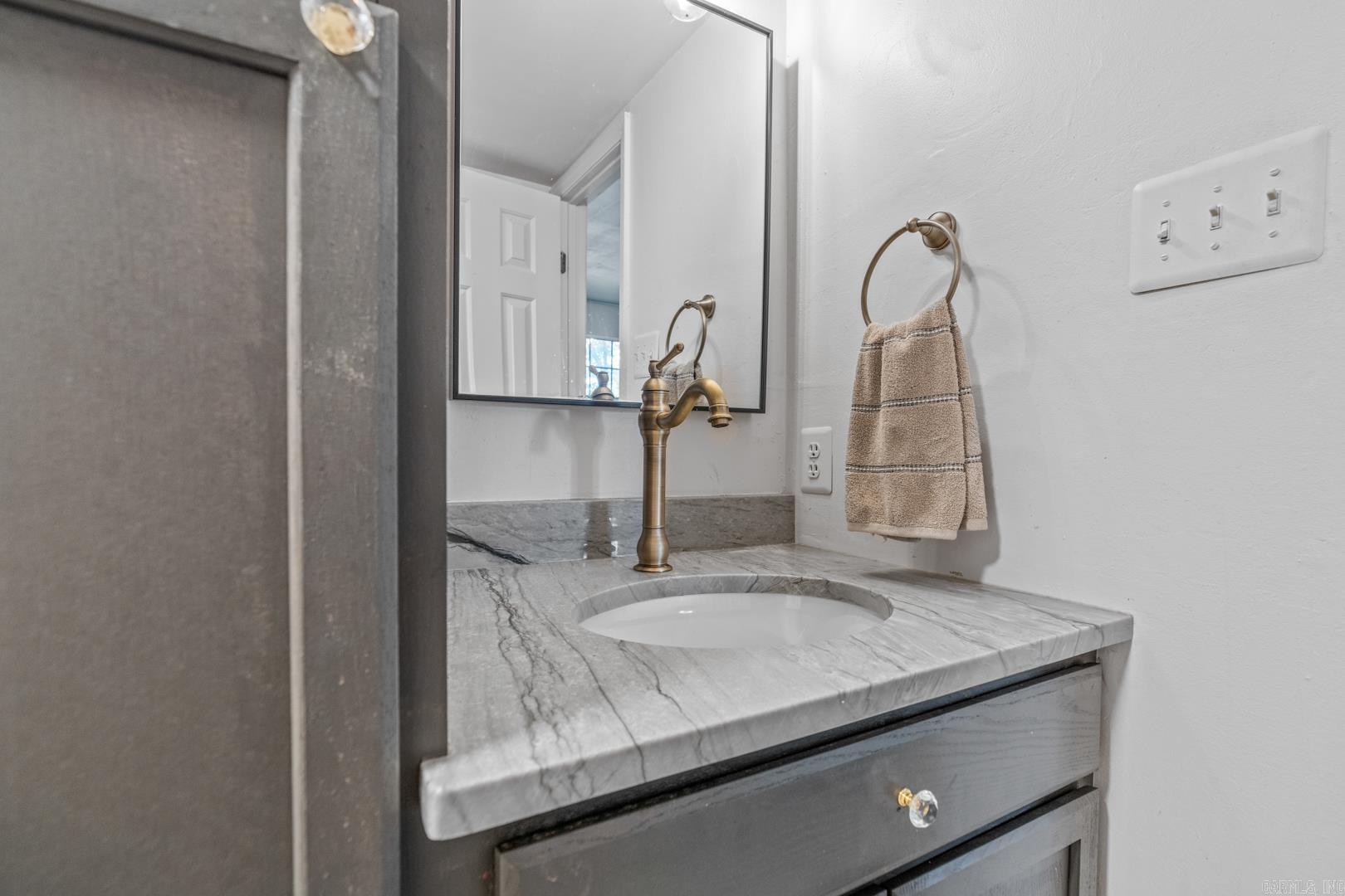 PEBBLE BEACH PARK - Residential