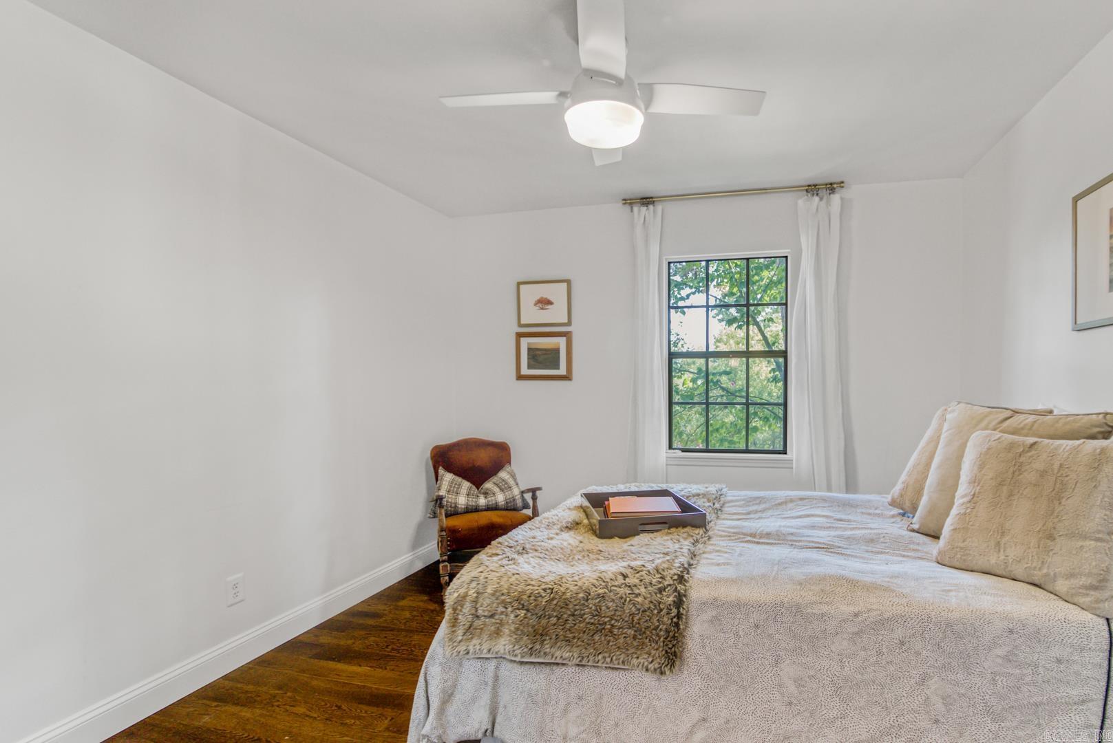 PEBBLE BEACH PARK - Residential