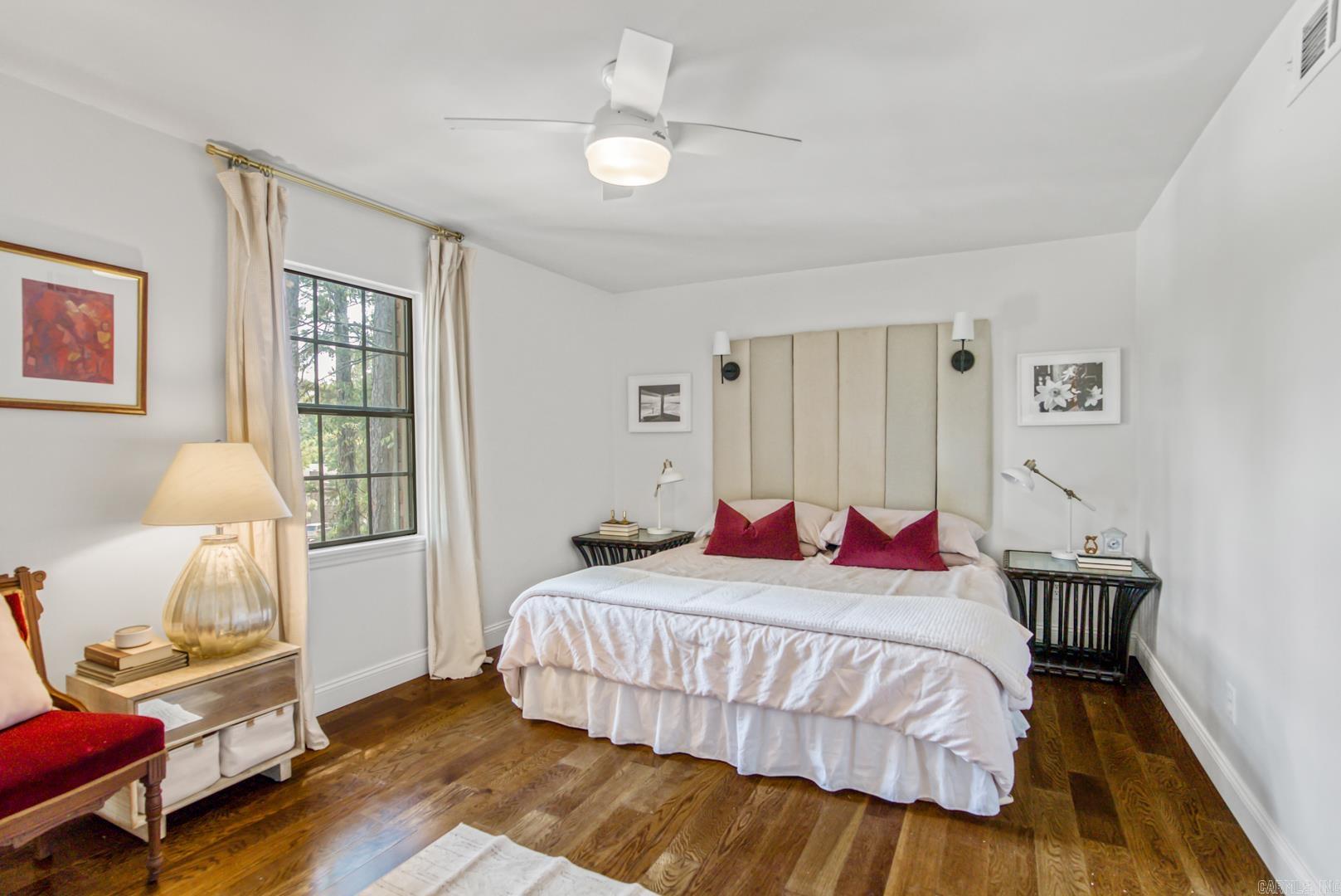 PEBBLE BEACH PARK - Residential