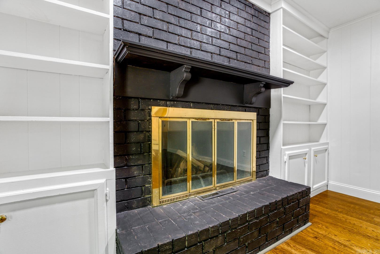 PEBBLE BEACH PARK - Residential