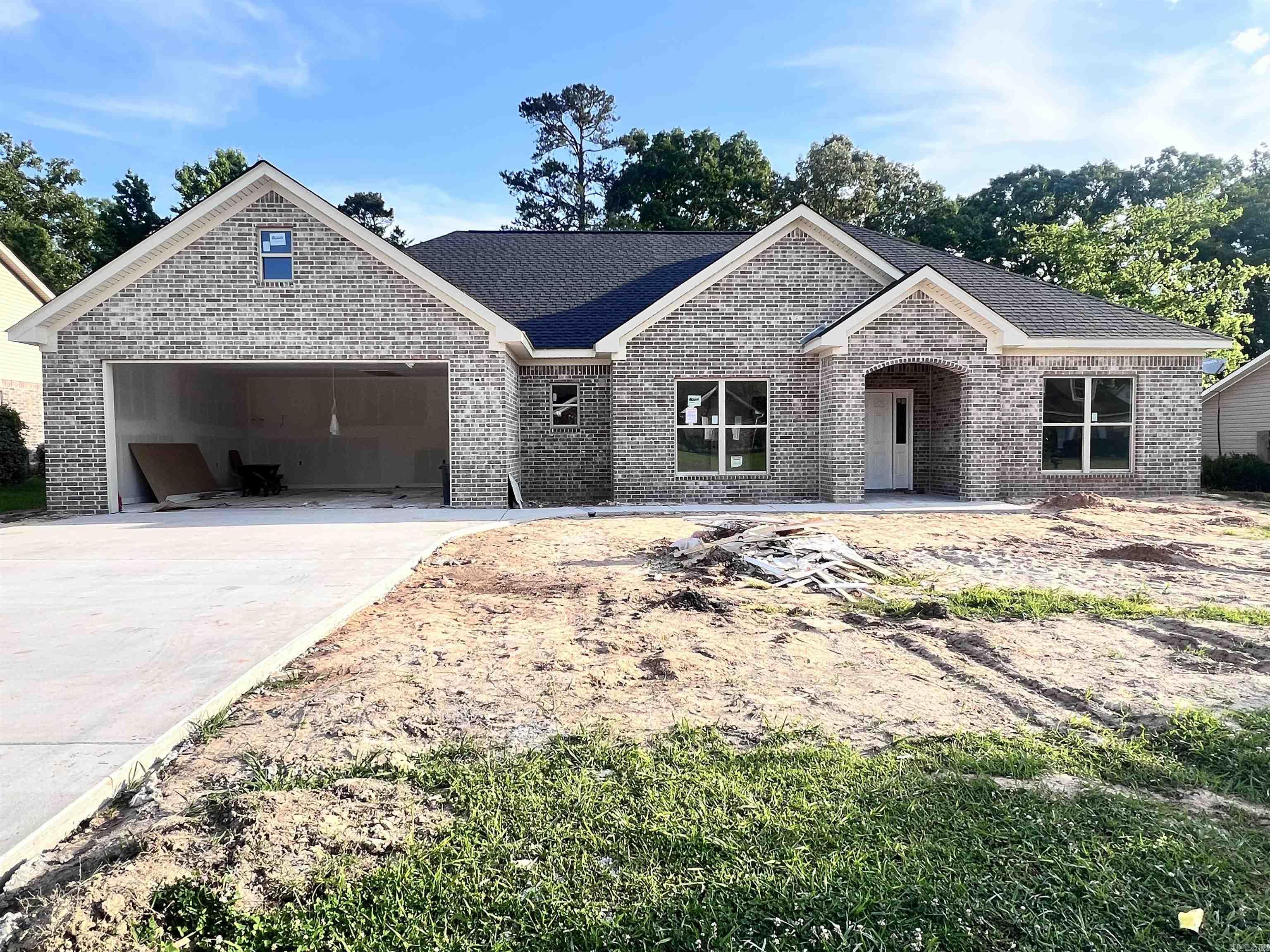 REGAL OAKS - Residential