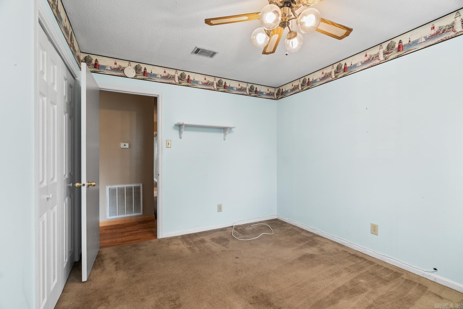 GREEN HILLS - Residential