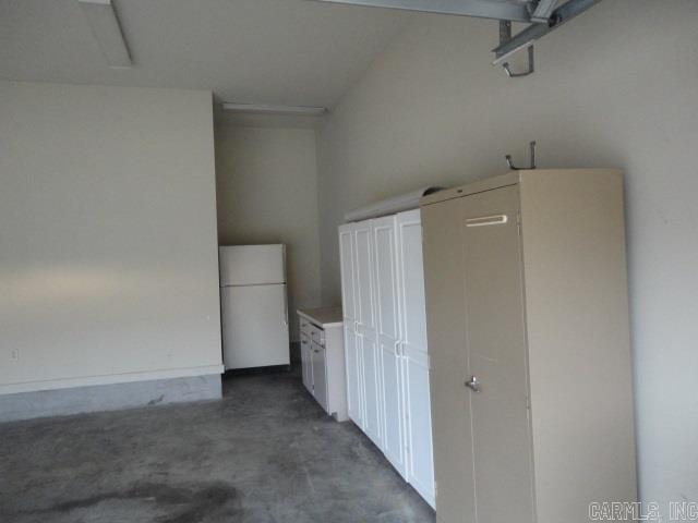 Courtside Place - Residential Lease