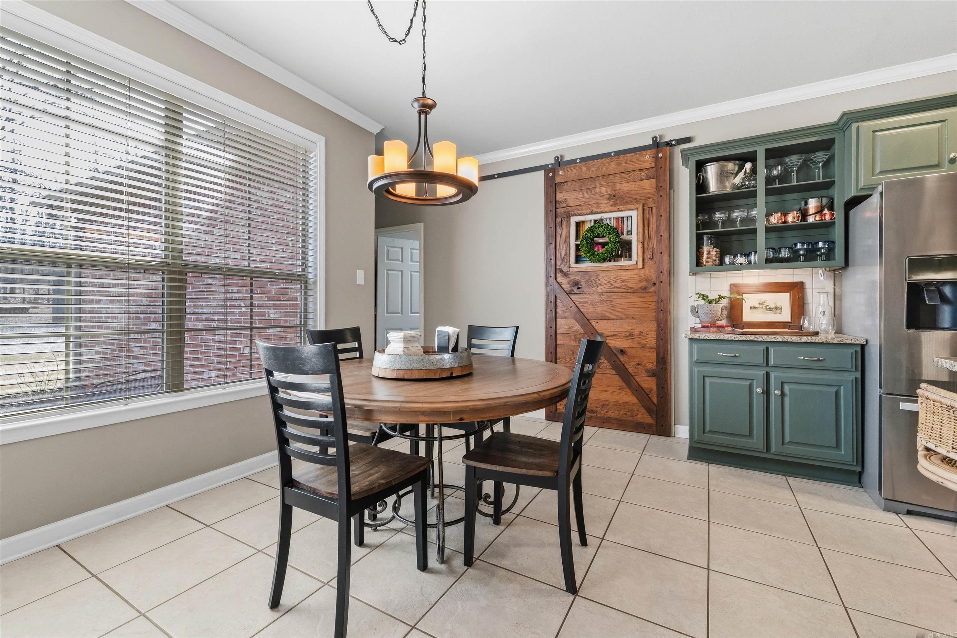 LINDULAKE ESTATES - Residential