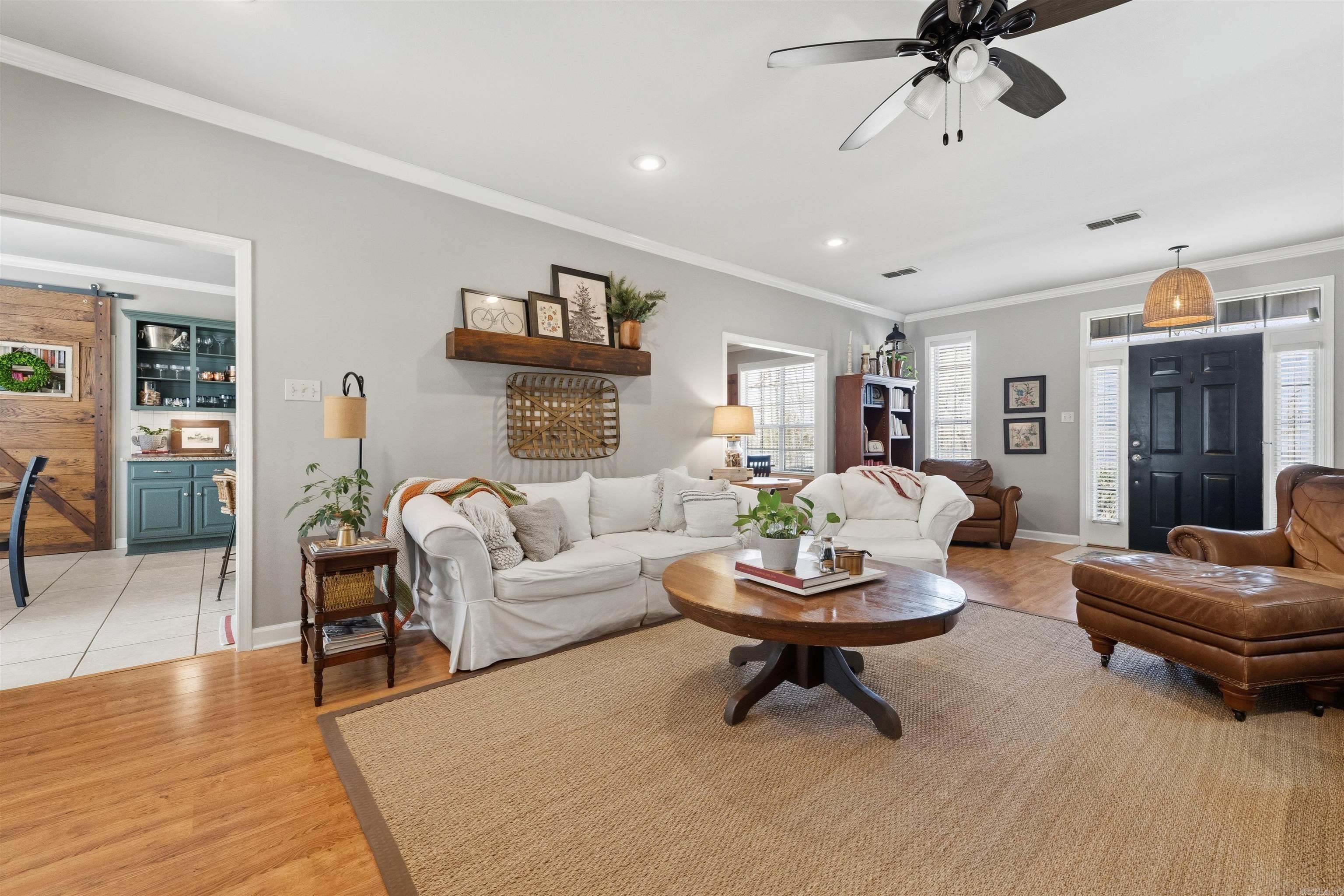 LINDULAKE ESTATES - Residential