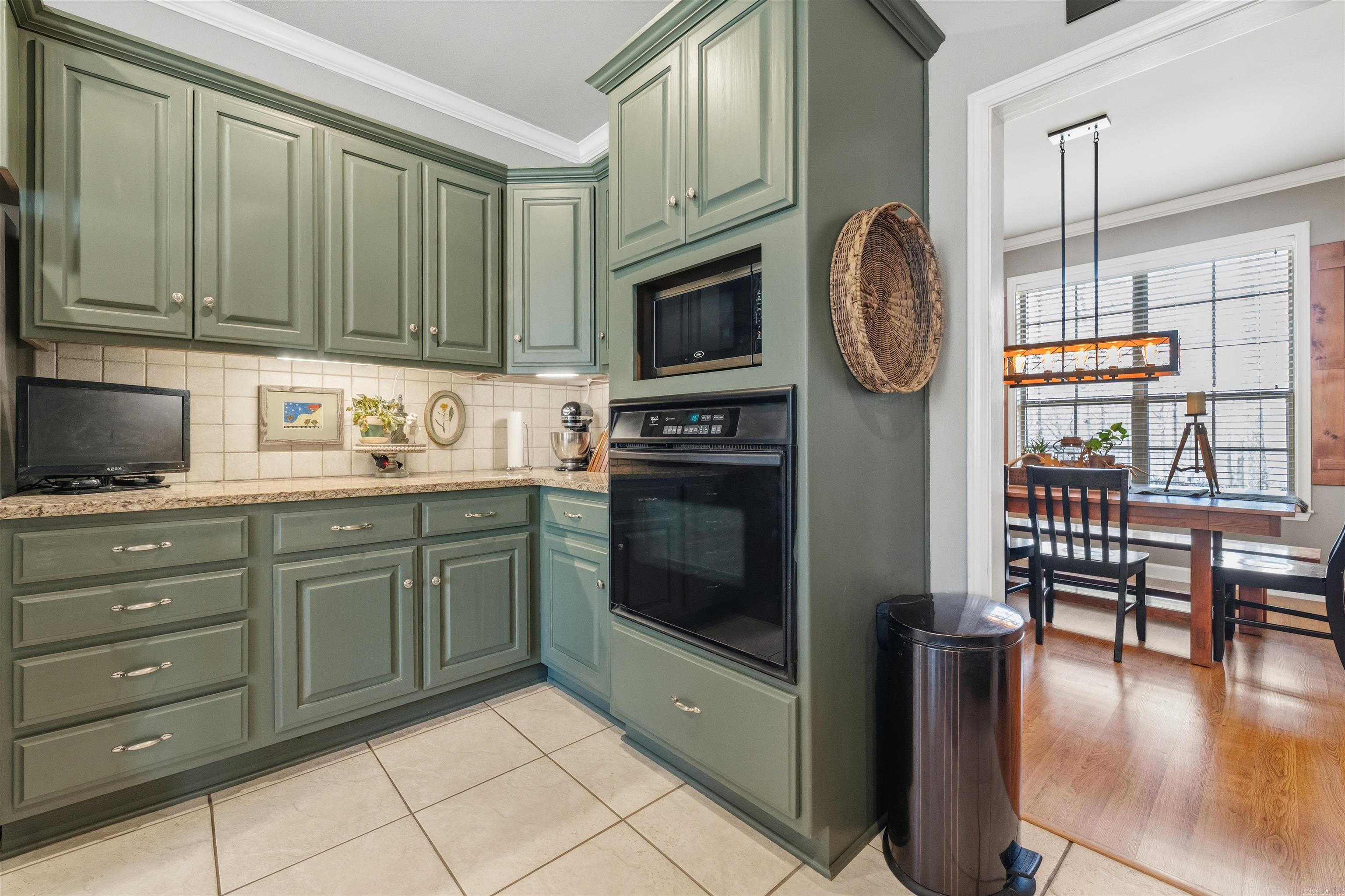 LINDULAKE ESTATES - Residential