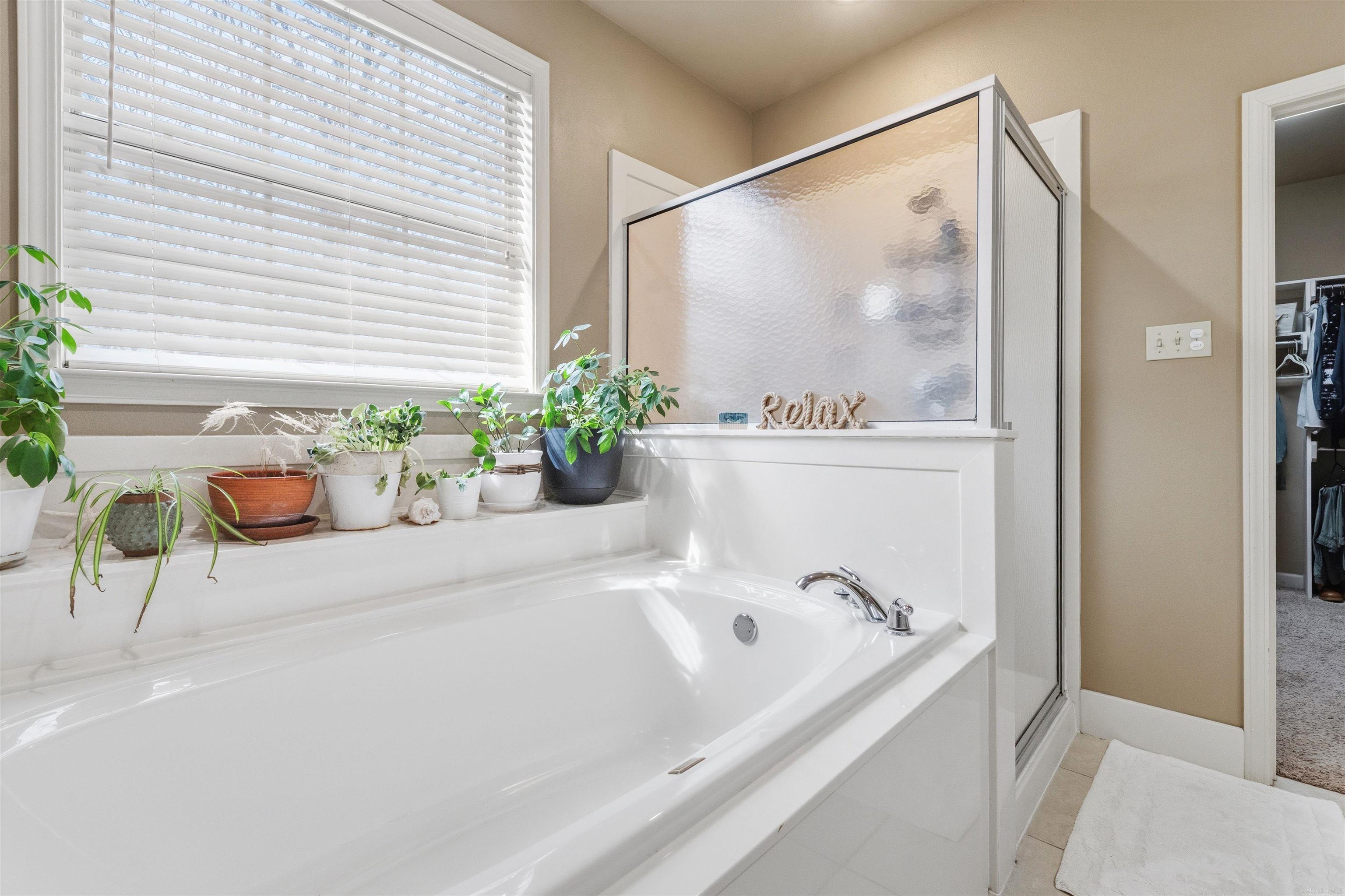 LINDULAKE ESTATES - Residential