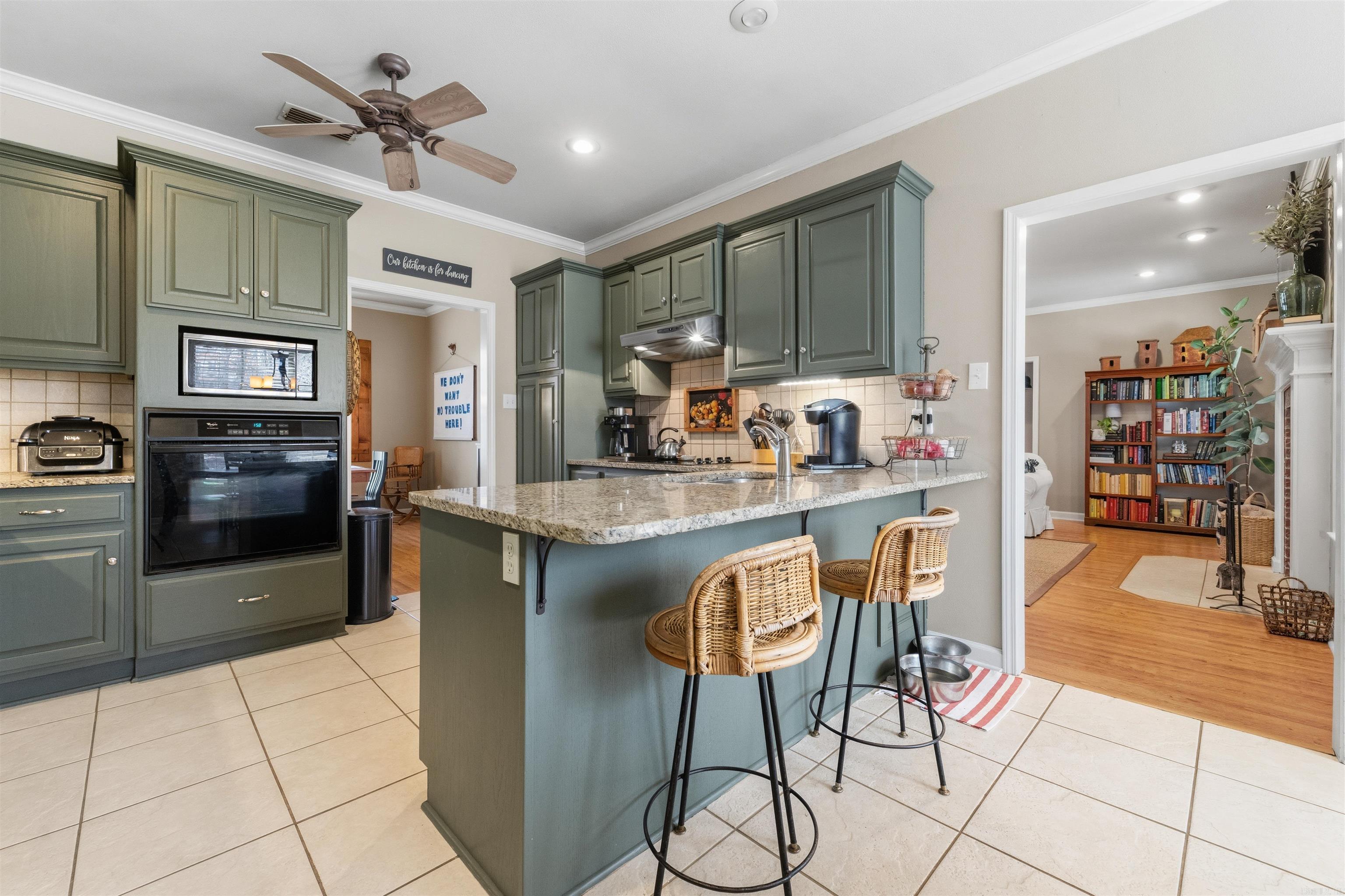 LINDULAKE ESTATES - Residential