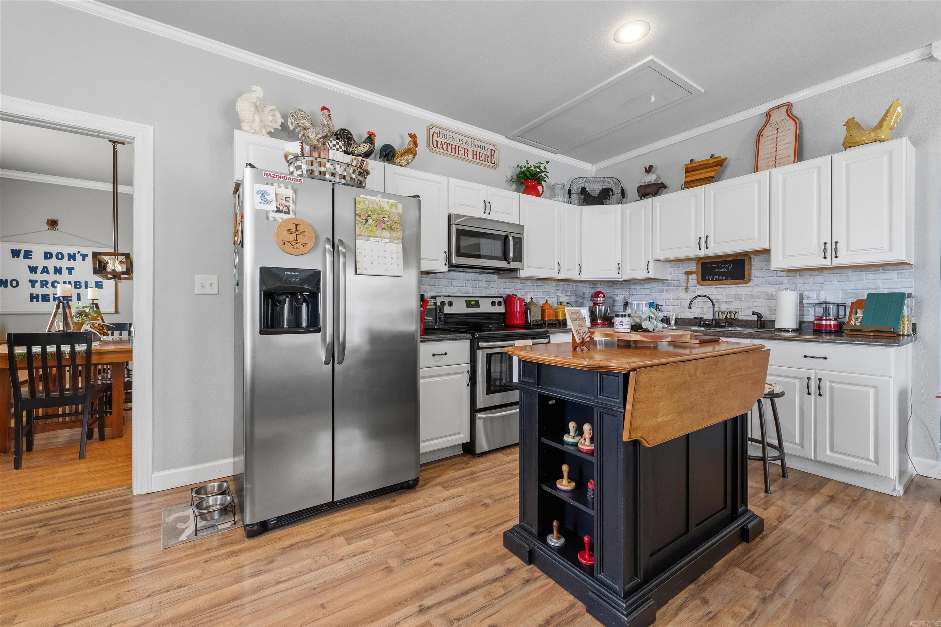 LINDULAKE ESTATES - Residential