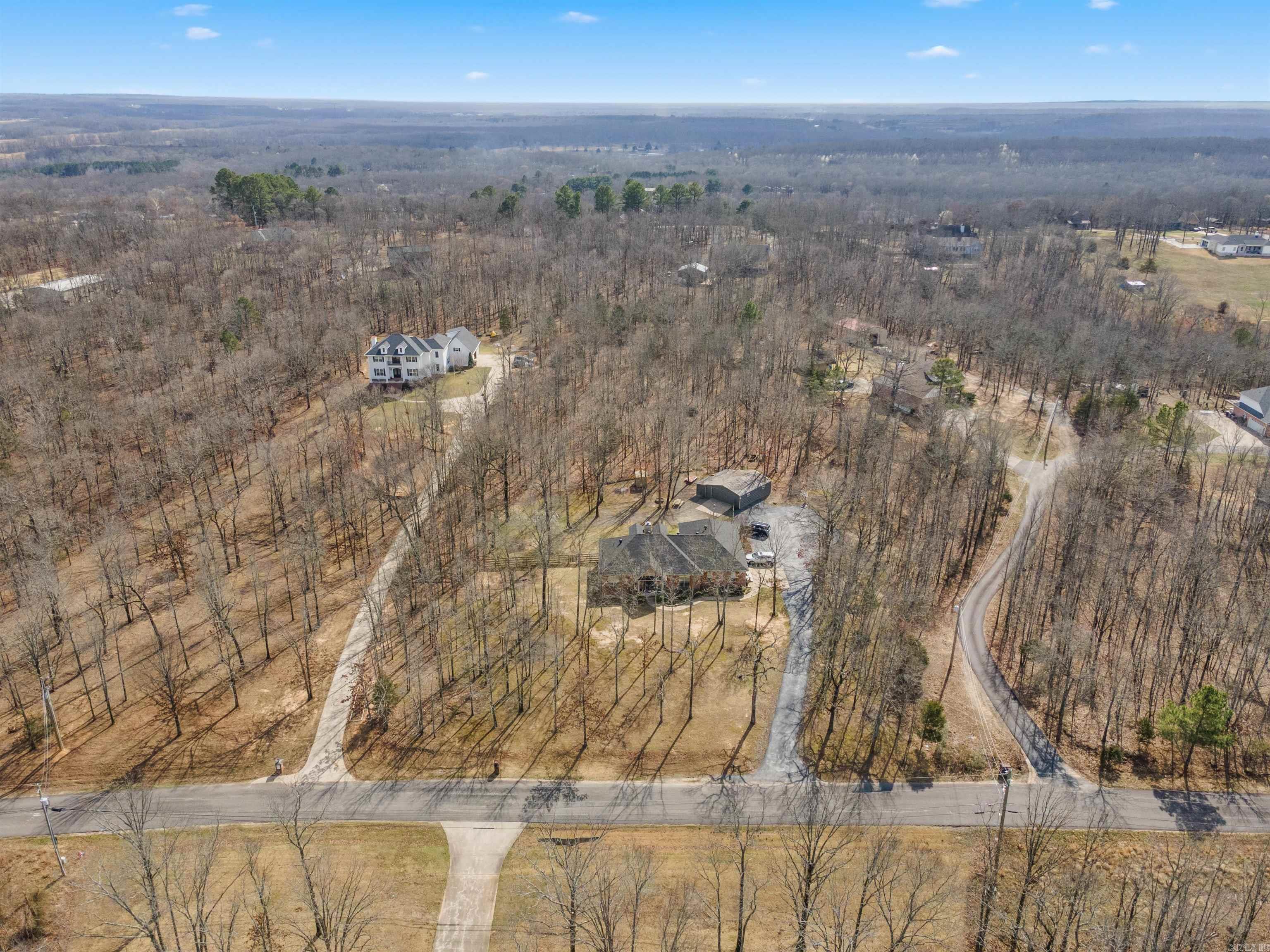 LINDULAKE ESTATES - Residential