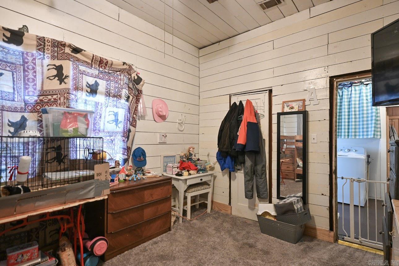 MENA ORIGINAL - Residential