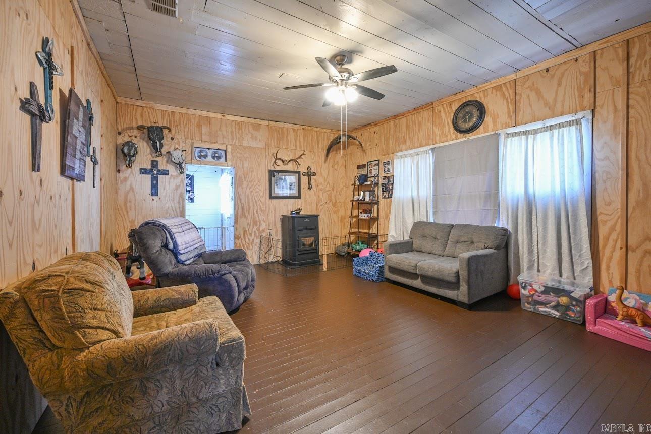 MENA ORIGINAL - Residential