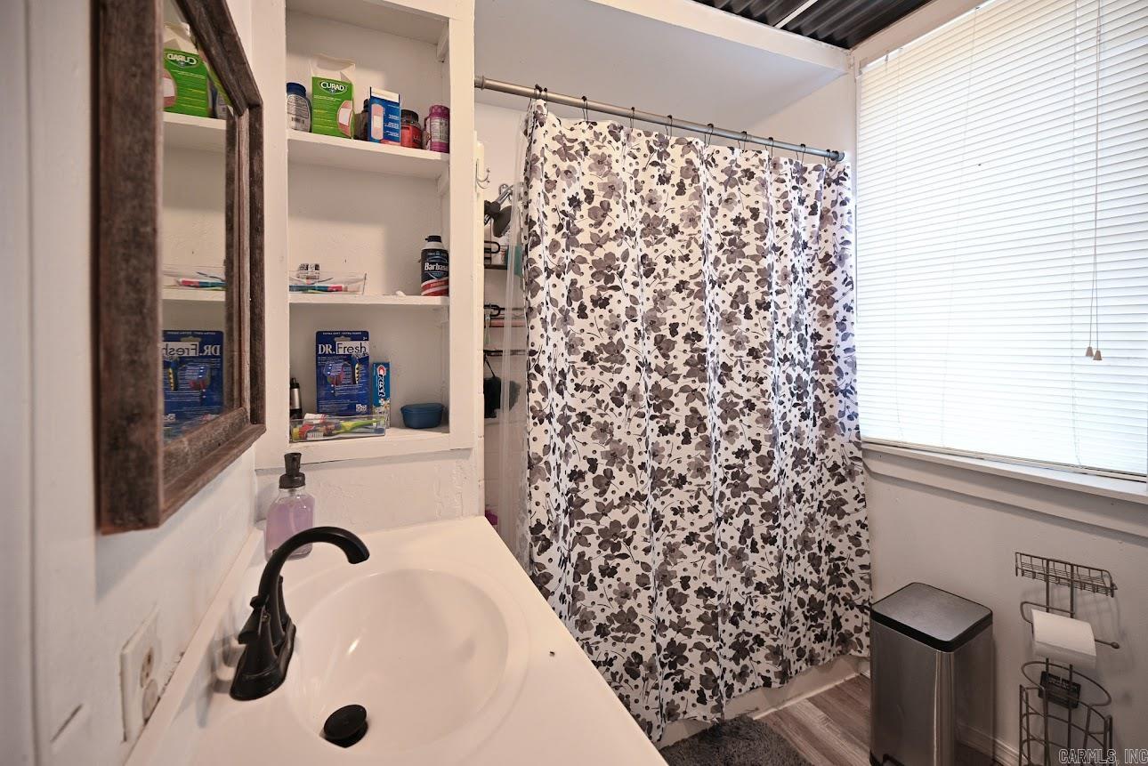 MENA ORIGINAL - Residential