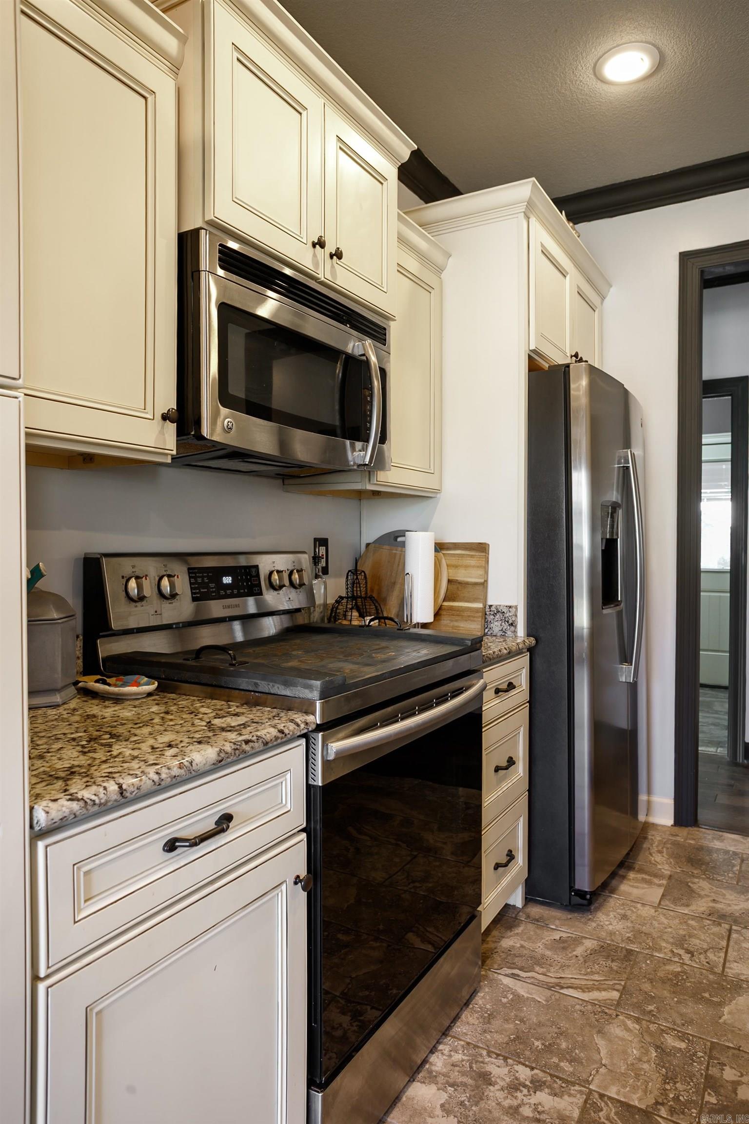 BROOKLAND HILLS - Residential