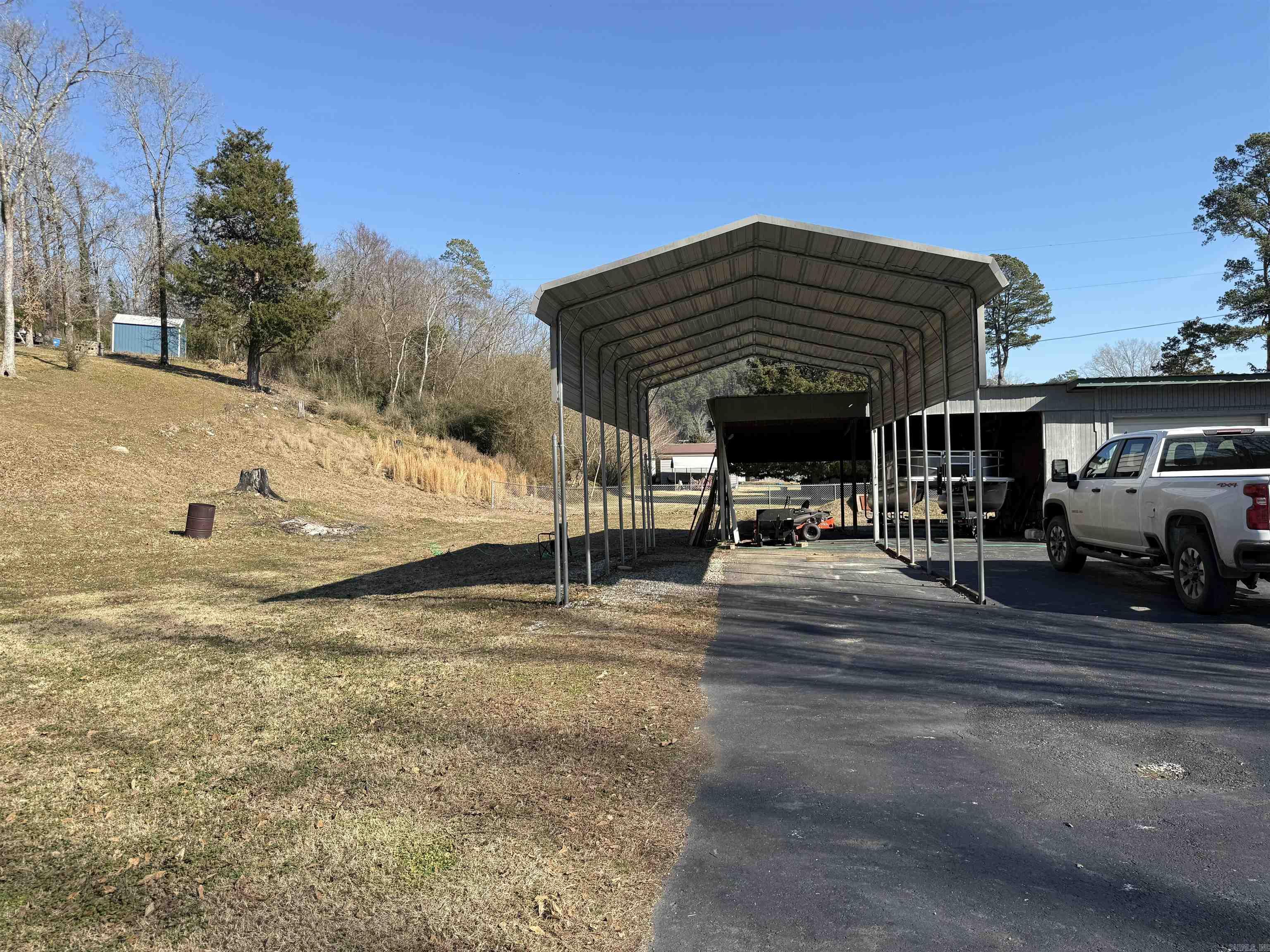 CORYS GLAZIER PEAU - Residential