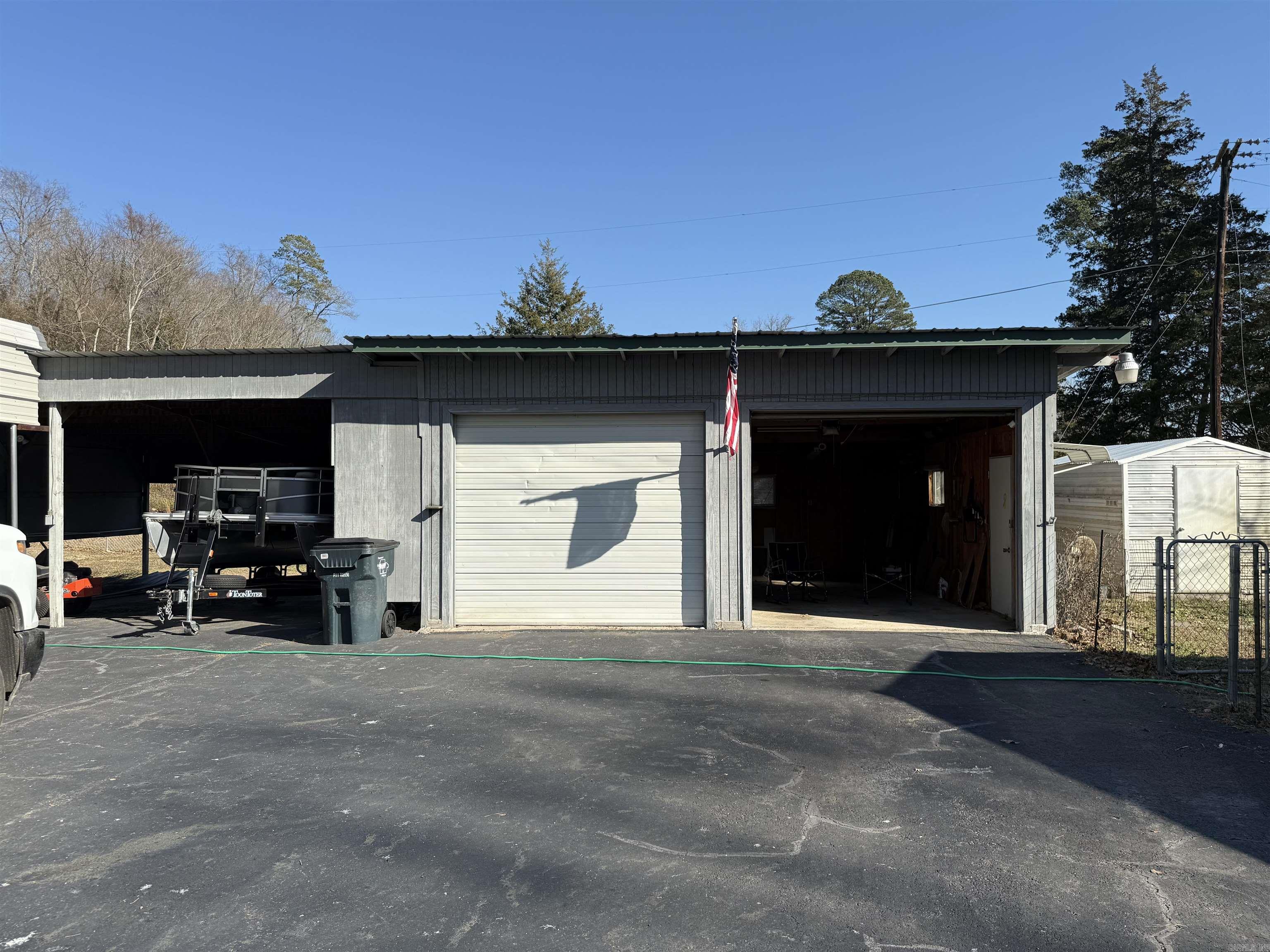 CORYS GLAZIER PEAU - Residential