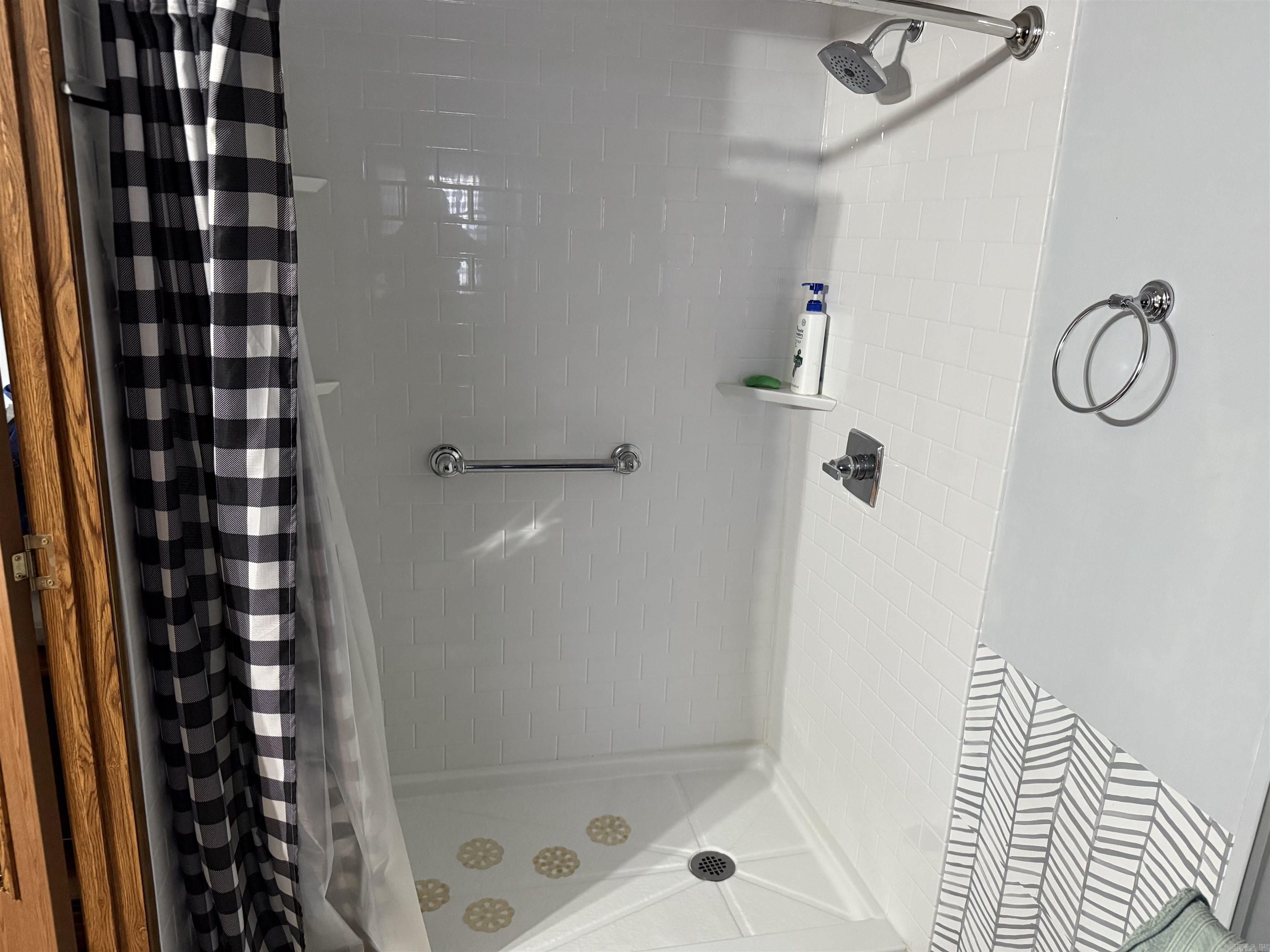 CORYS GLAZIER PEAU - Residential