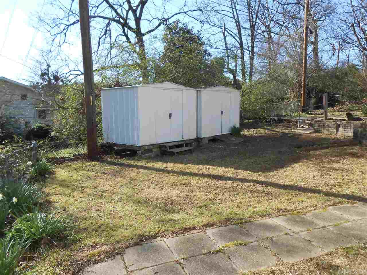 ARROW HEAD MANOR - Residential