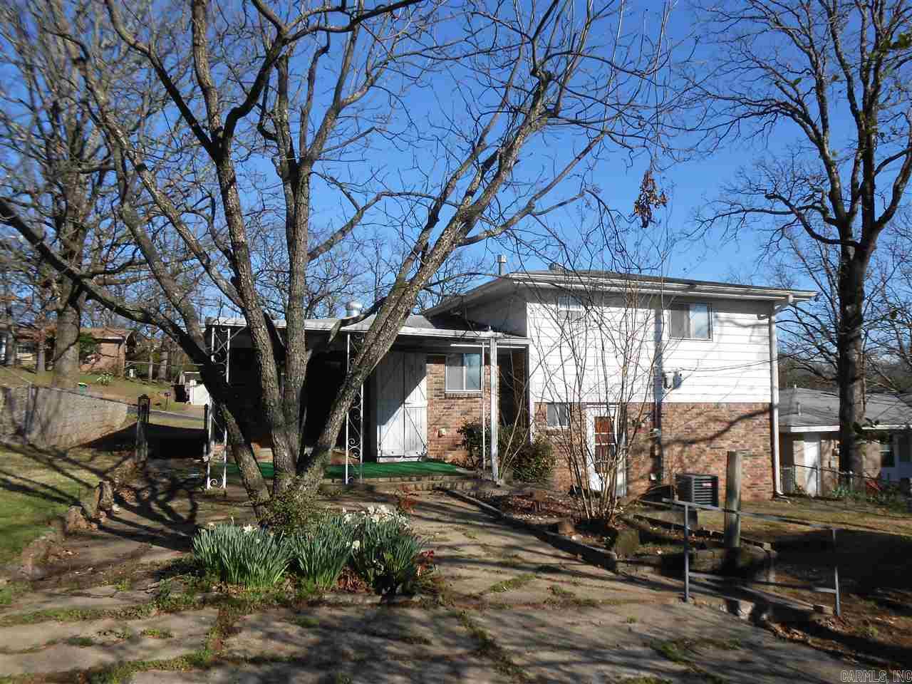 ARROW HEAD MANOR - Residential