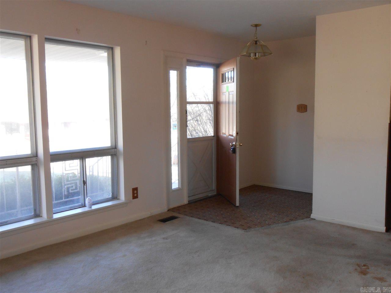 ARROW HEAD MANOR - Residential