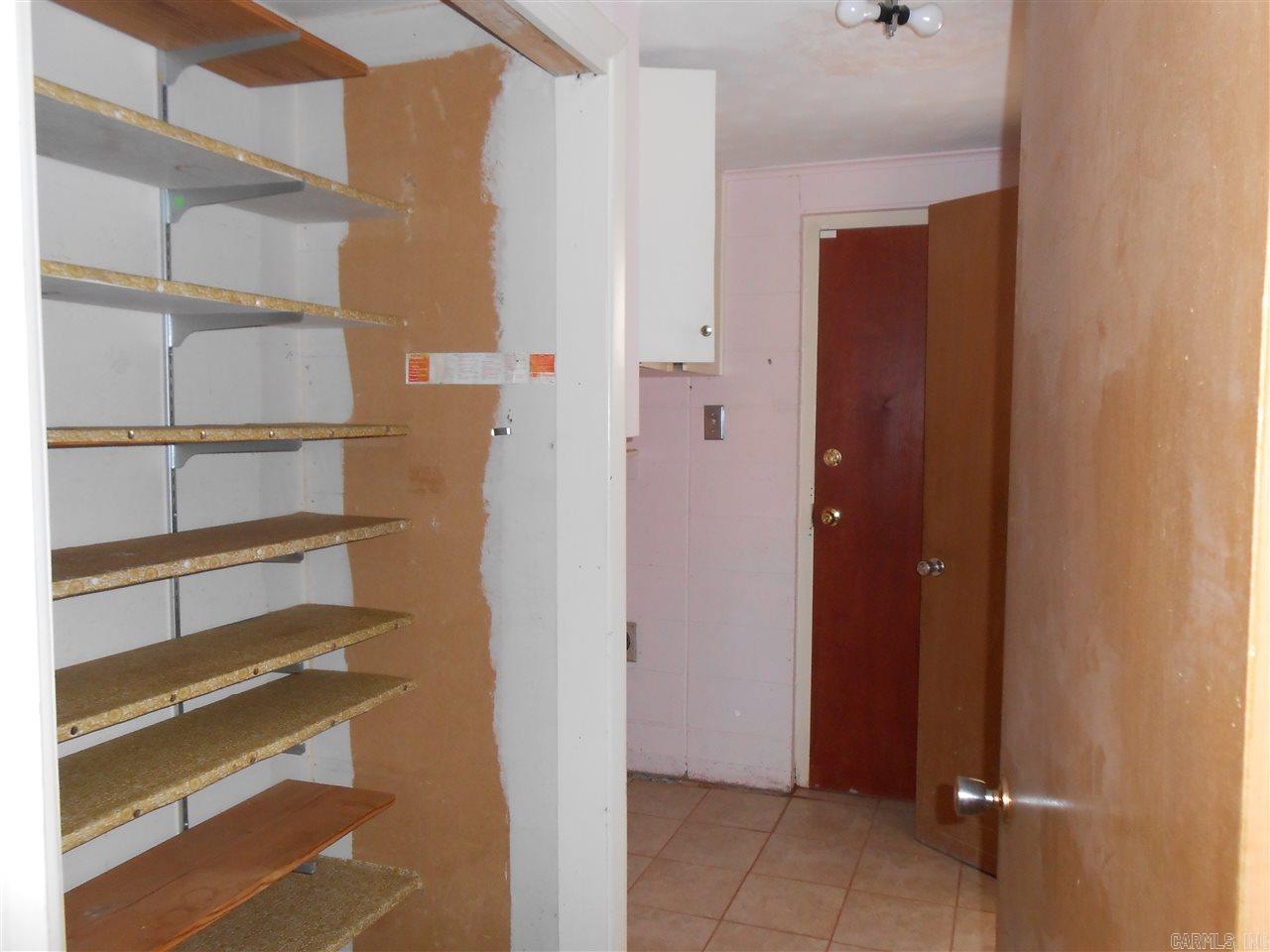 ARROW HEAD MANOR - Residential