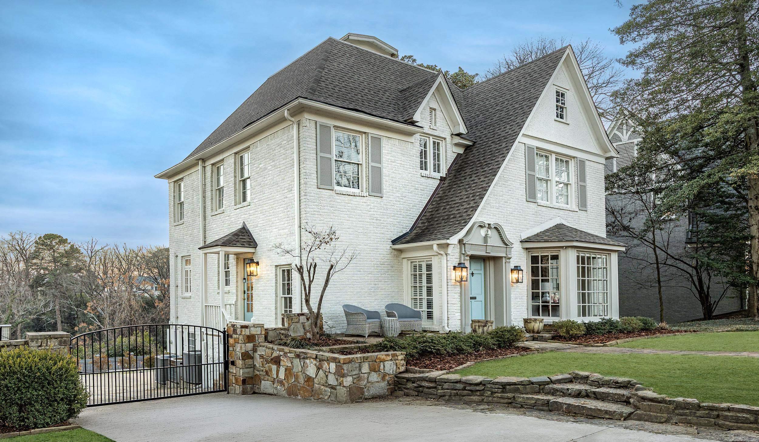 CLIFFEWOOD - Residential