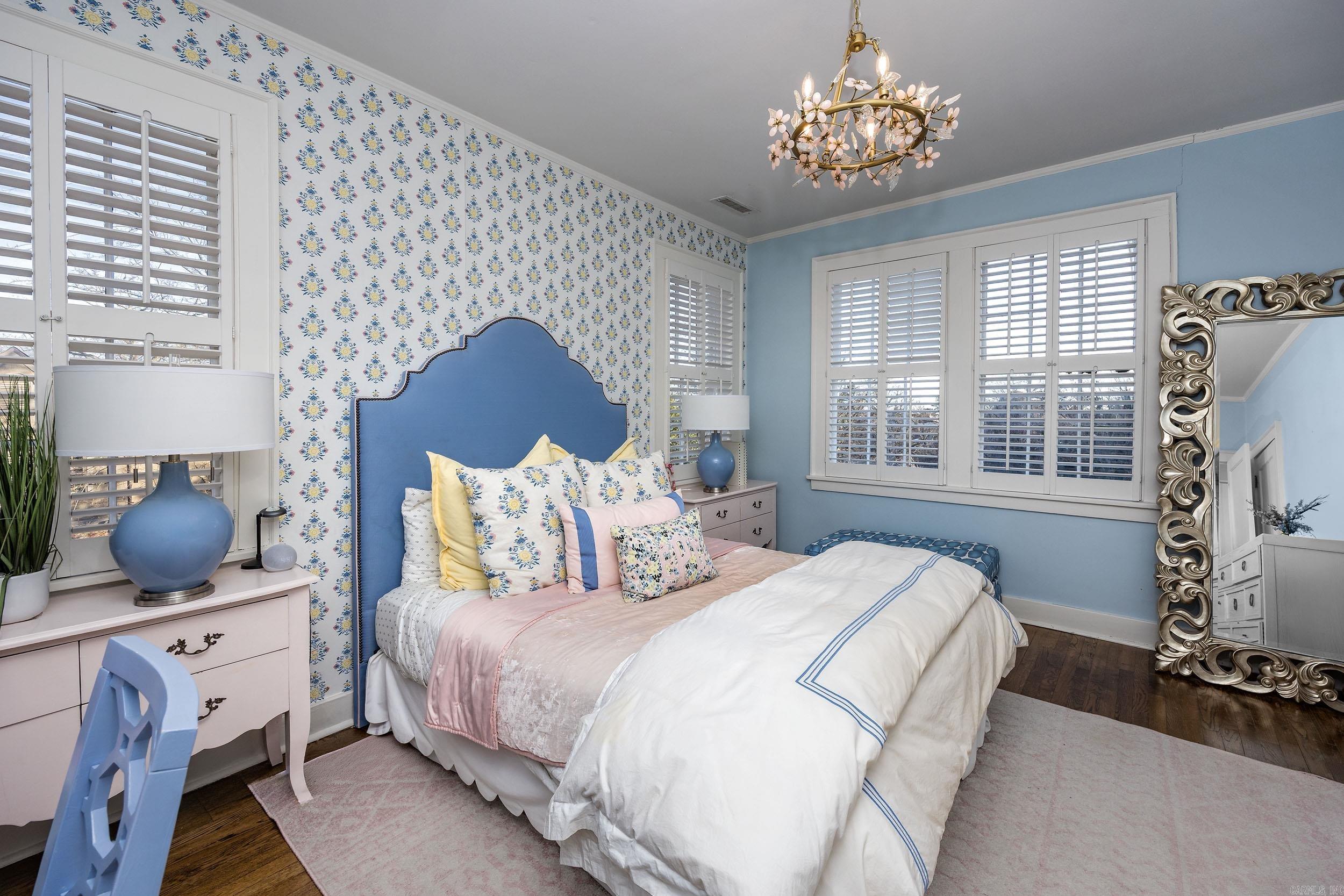 CLIFFEWOOD - Residential