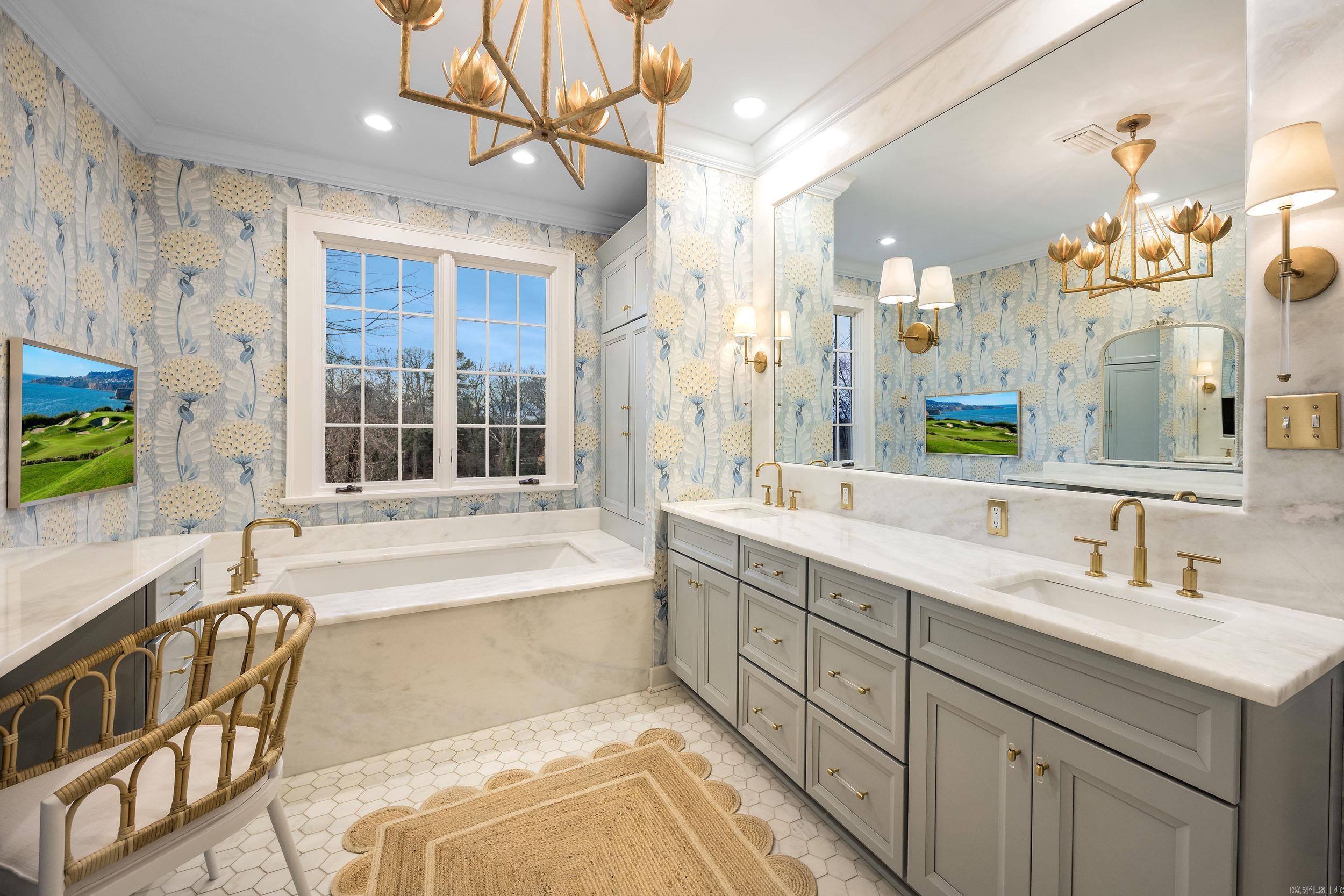 CLIFFEWOOD - Residential