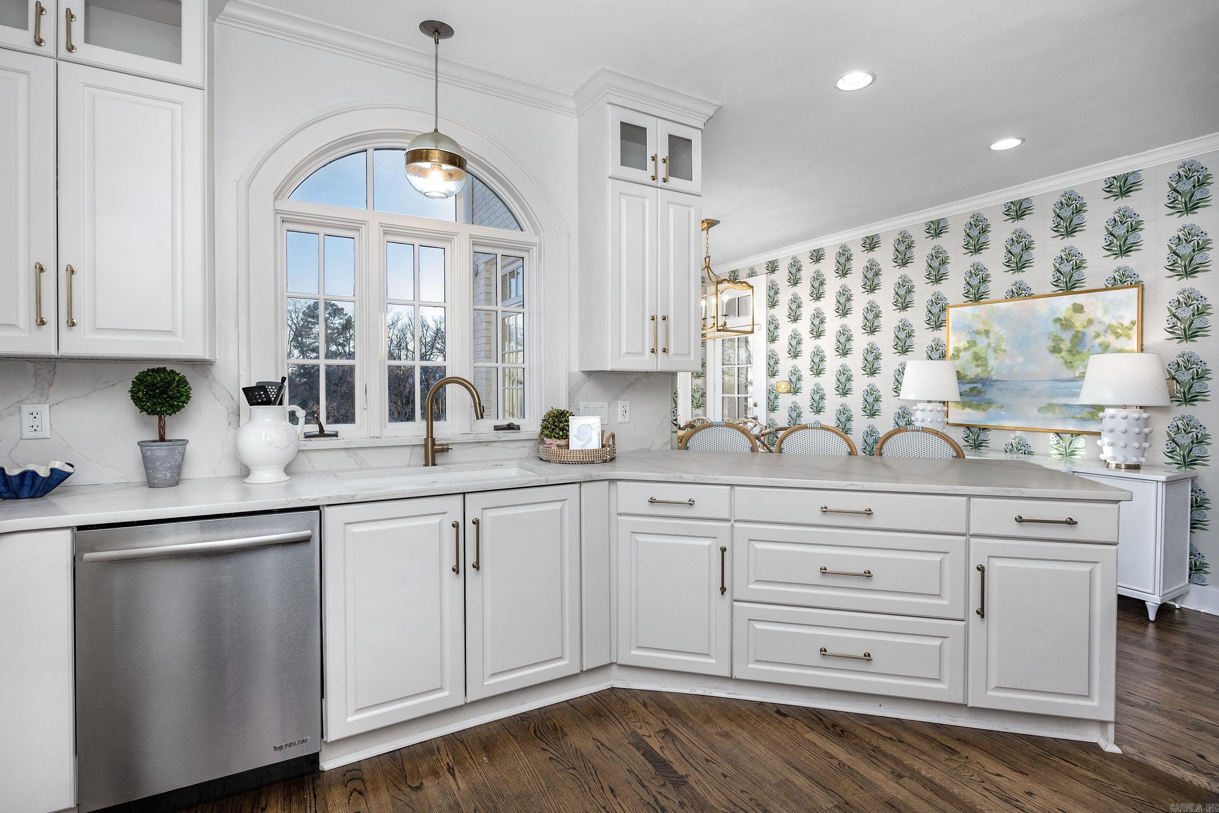 CLIFFEWOOD - Residential