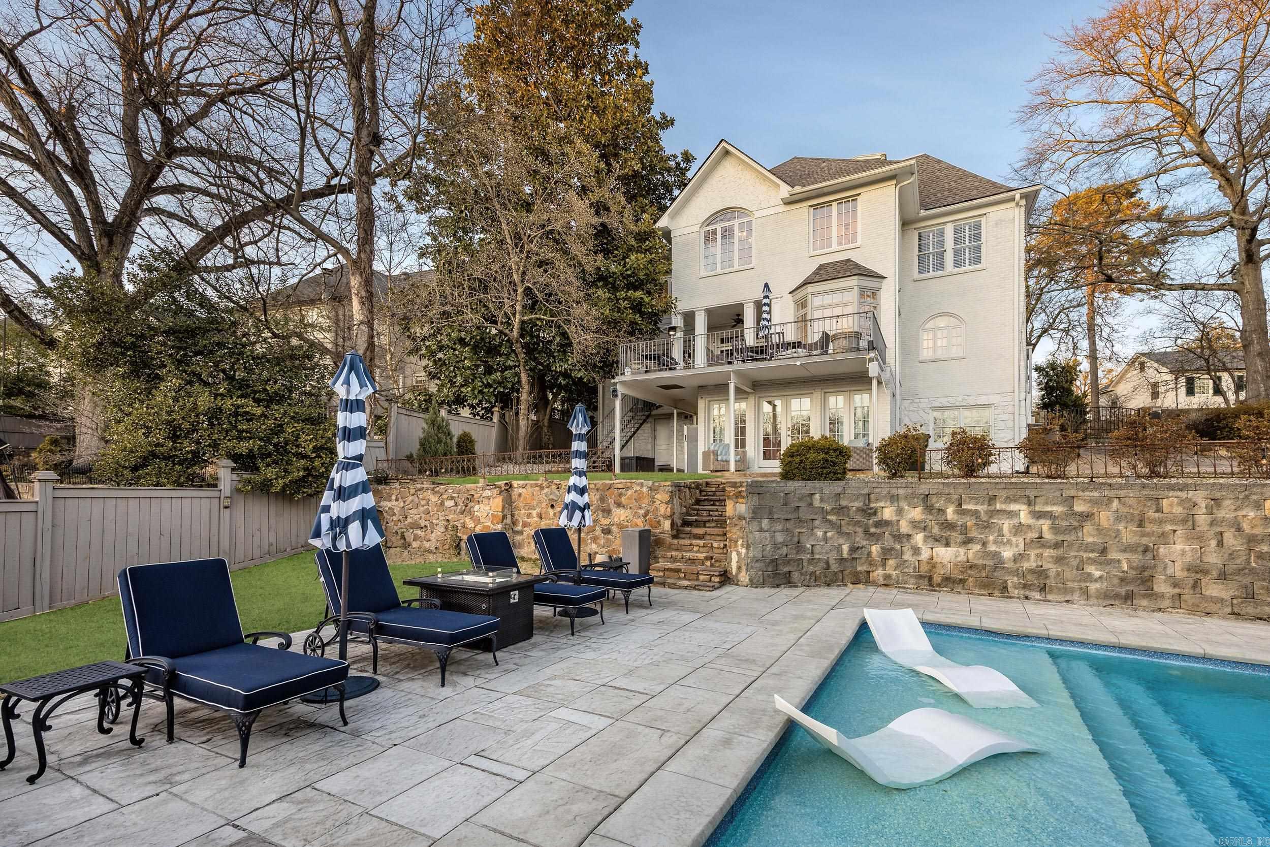 CLIFFEWOOD - Residential