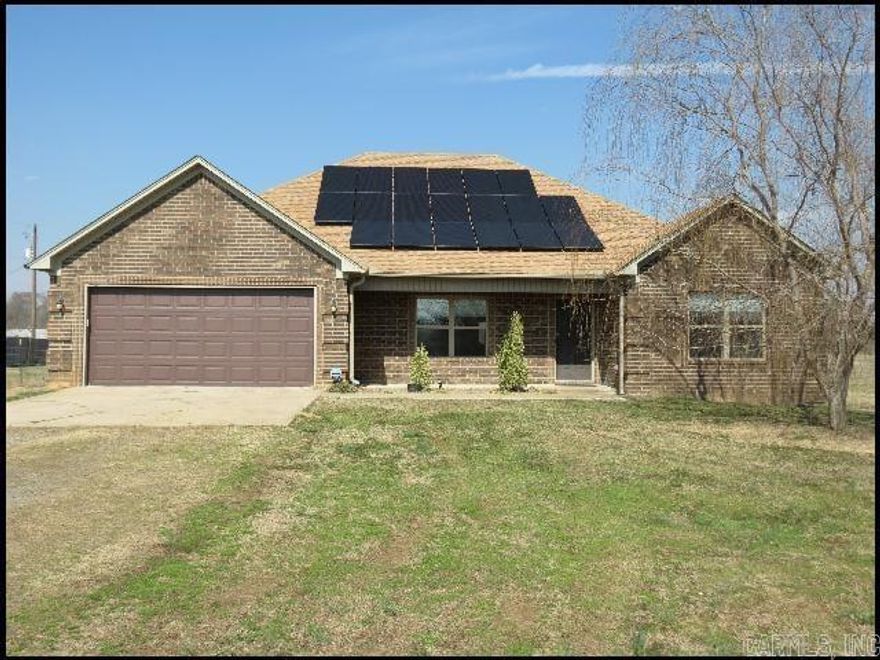 *CONWAY* BEAUTIFUL SPACIOUS BRICK HOME IN NICHOLAS PLACE!! Solar Panels Will Save $100 On Electric Bill! This 4 Bedroom 2 Bath Home Features Over 2100 SqFt! Vinyl/Tile Flooring Throughout!! Central Heat/Air! NO SMOKING!! NO PETS! Storm Shelter Shared With Neighbors. Storage Container Is Not For Tenant Use. AVAILABLE MID TO LATE JUNE 2025!!! <a href='https://raineyrealty.com/virtualtour.php?r=F9wRSW'> Click here for a 360° Virtual Tour</a>