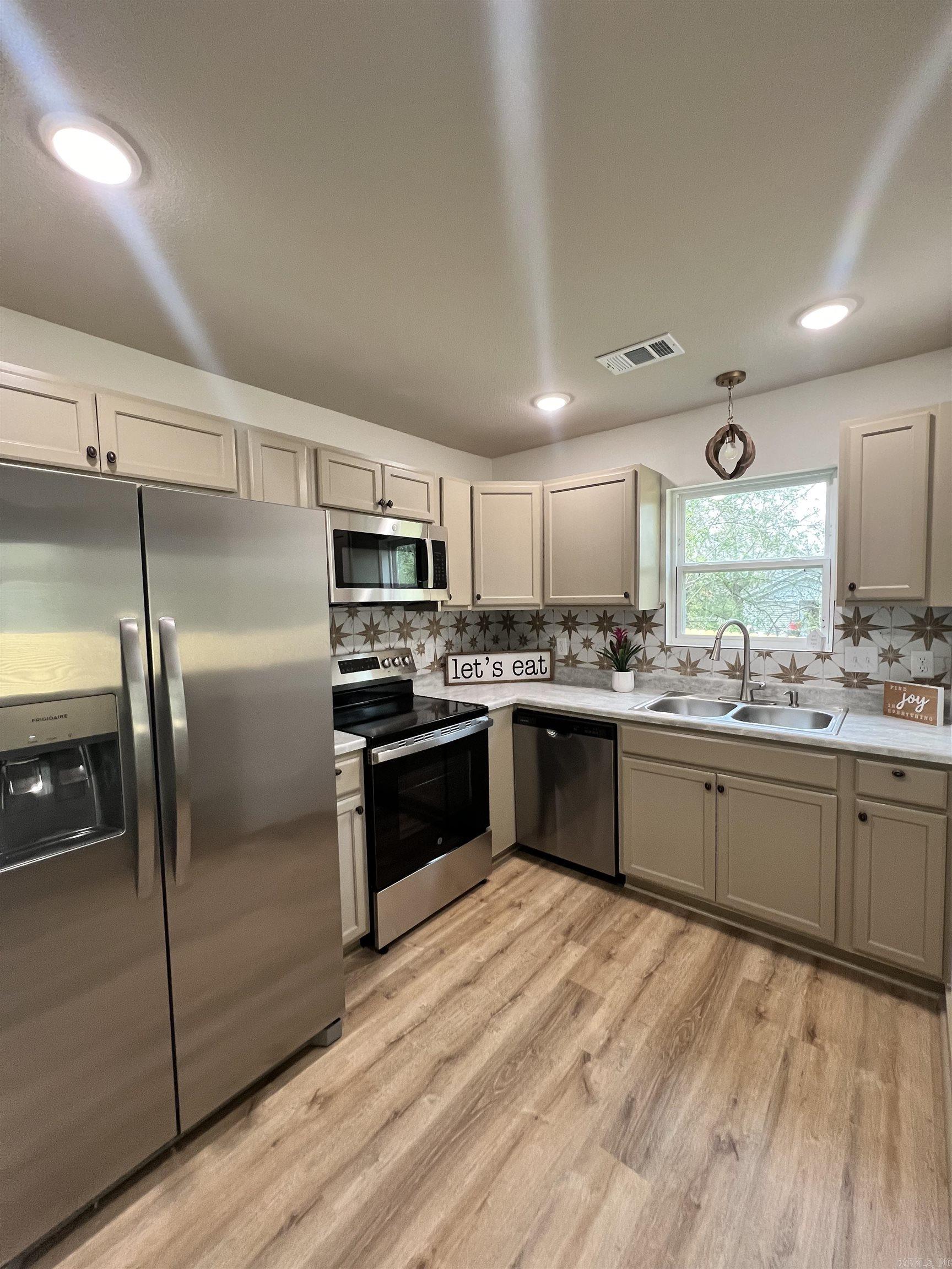 COLLEGE ADD (SEARCY) - Residential