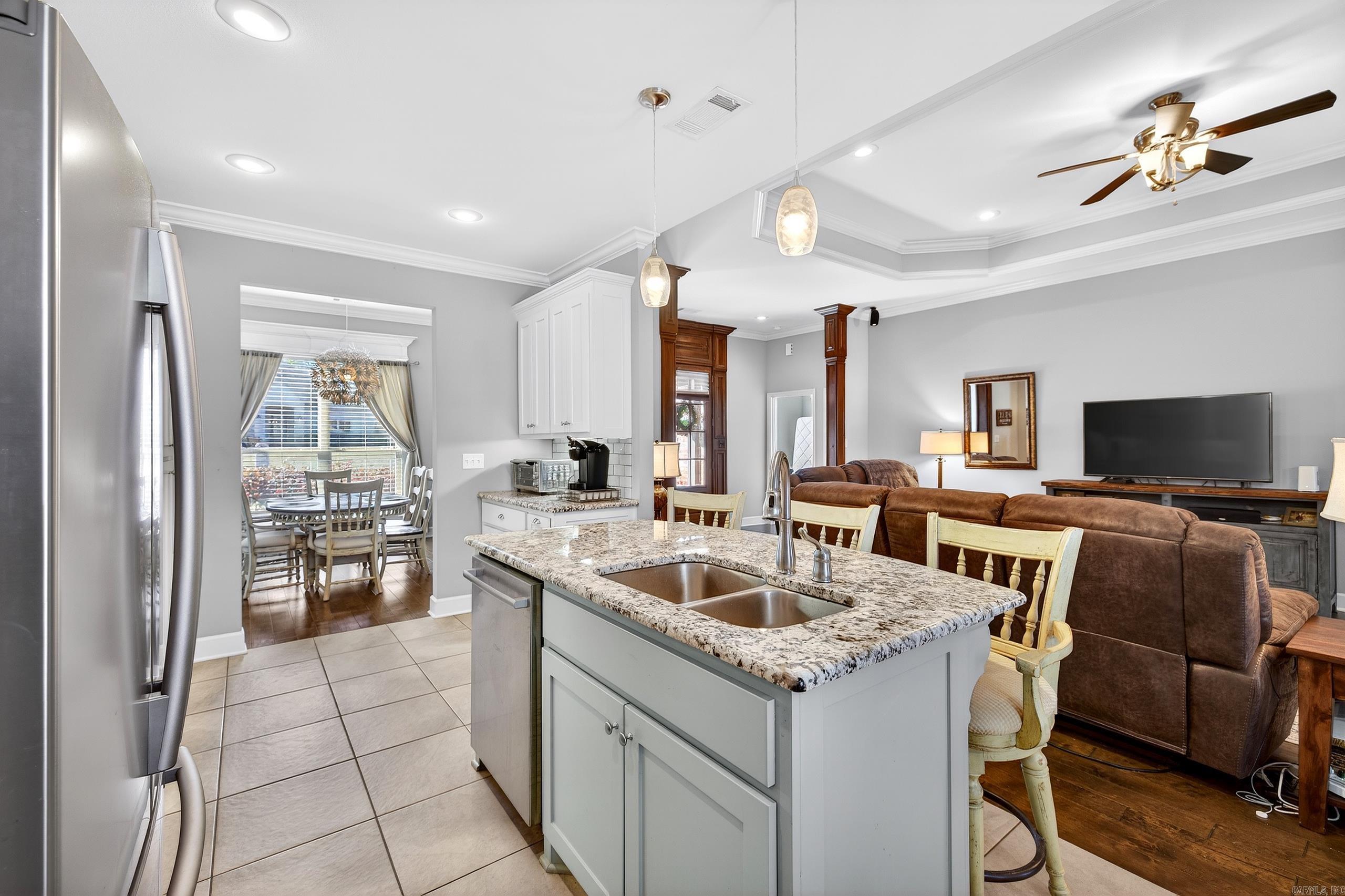 PINEWOOD ESTATES - Residential