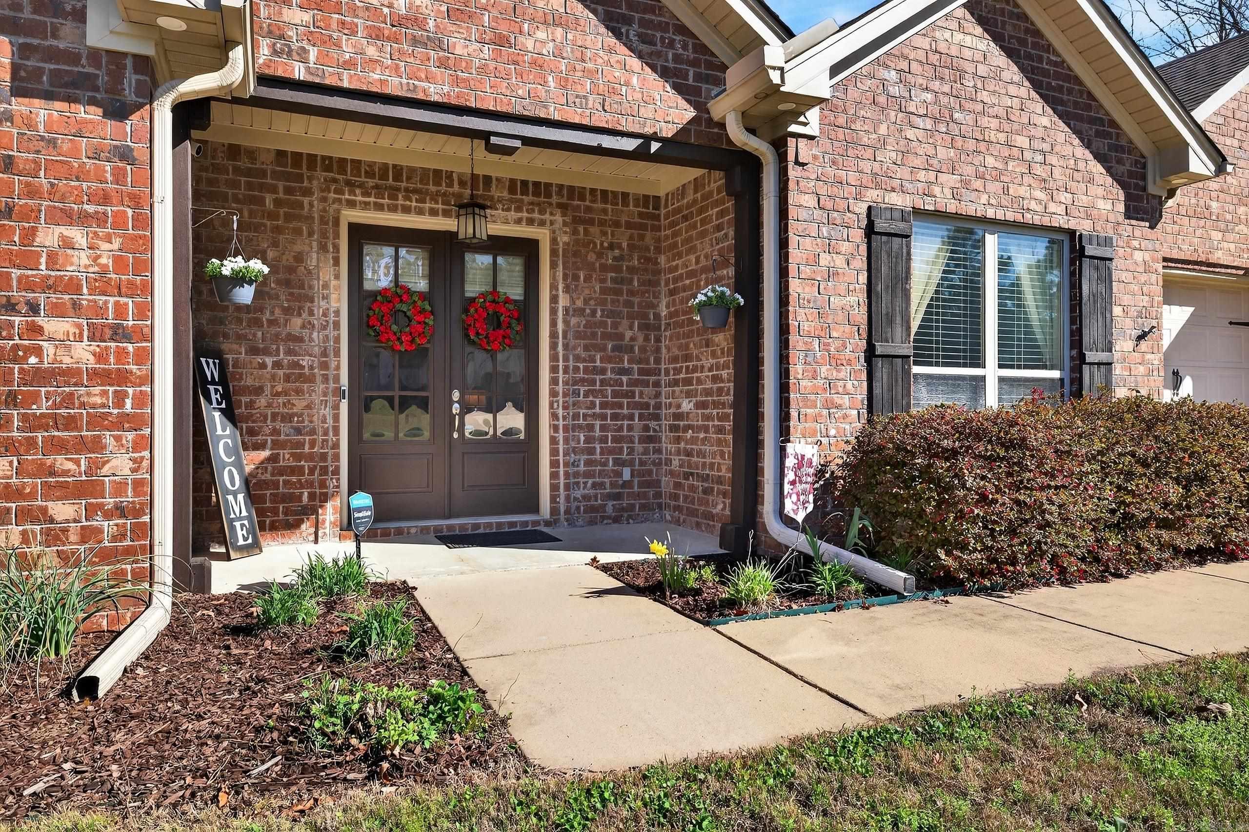 PINEWOOD ESTATES - Residential