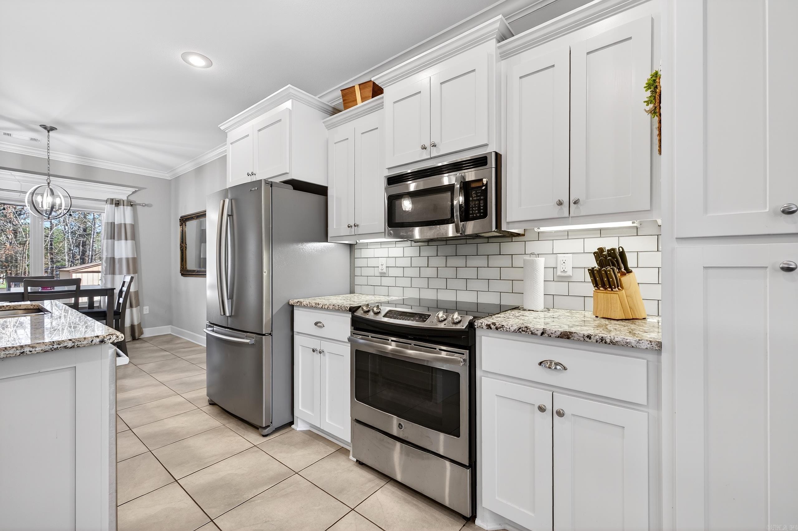 PINEWOOD ESTATES - Residential