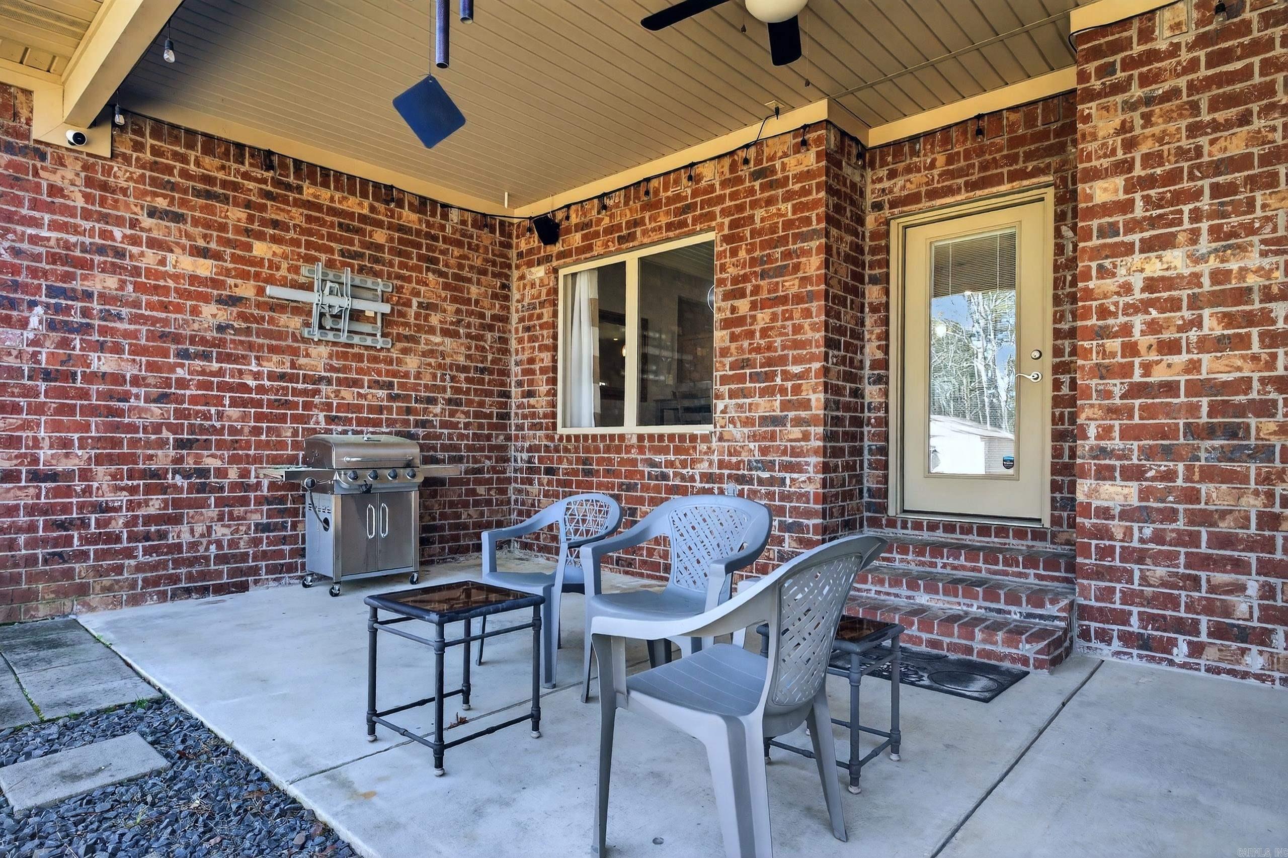 PINEWOOD ESTATES - Residential