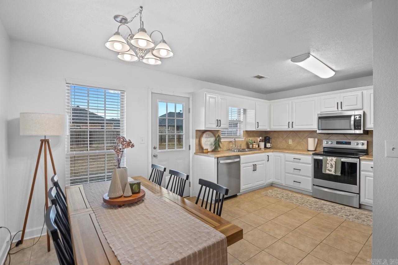 JEWELS ESTATES - Residential