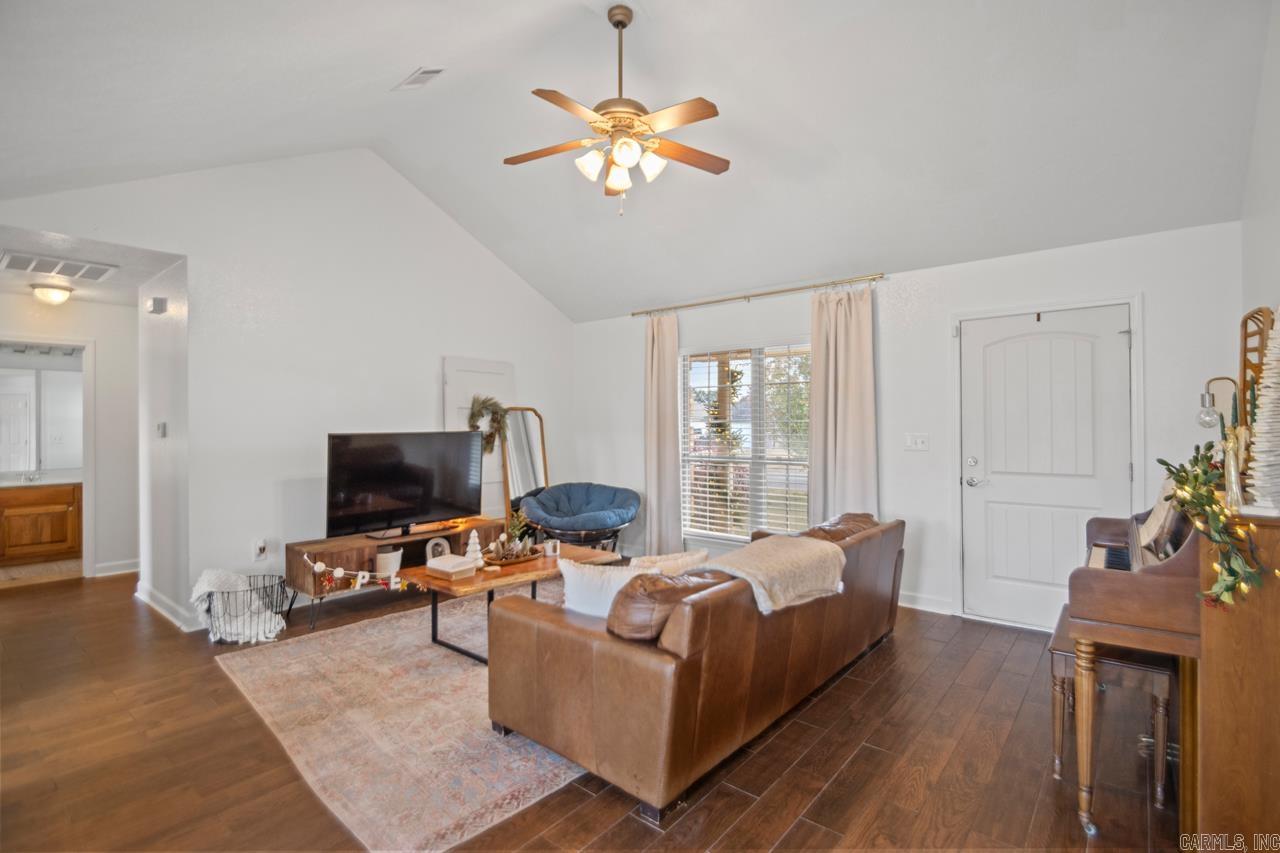 JEWELS ESTATES - Residential