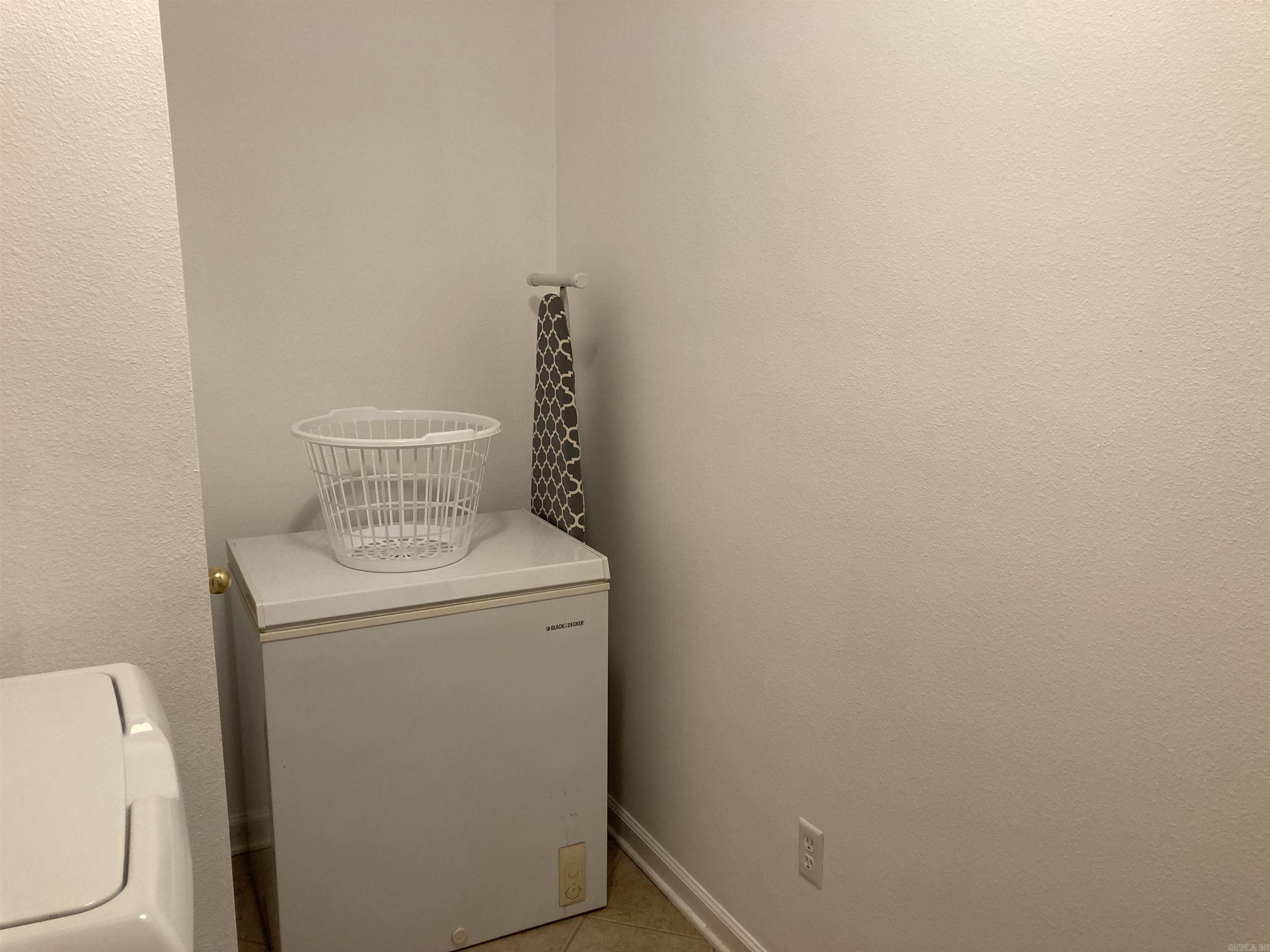 Pine Crest - Residential