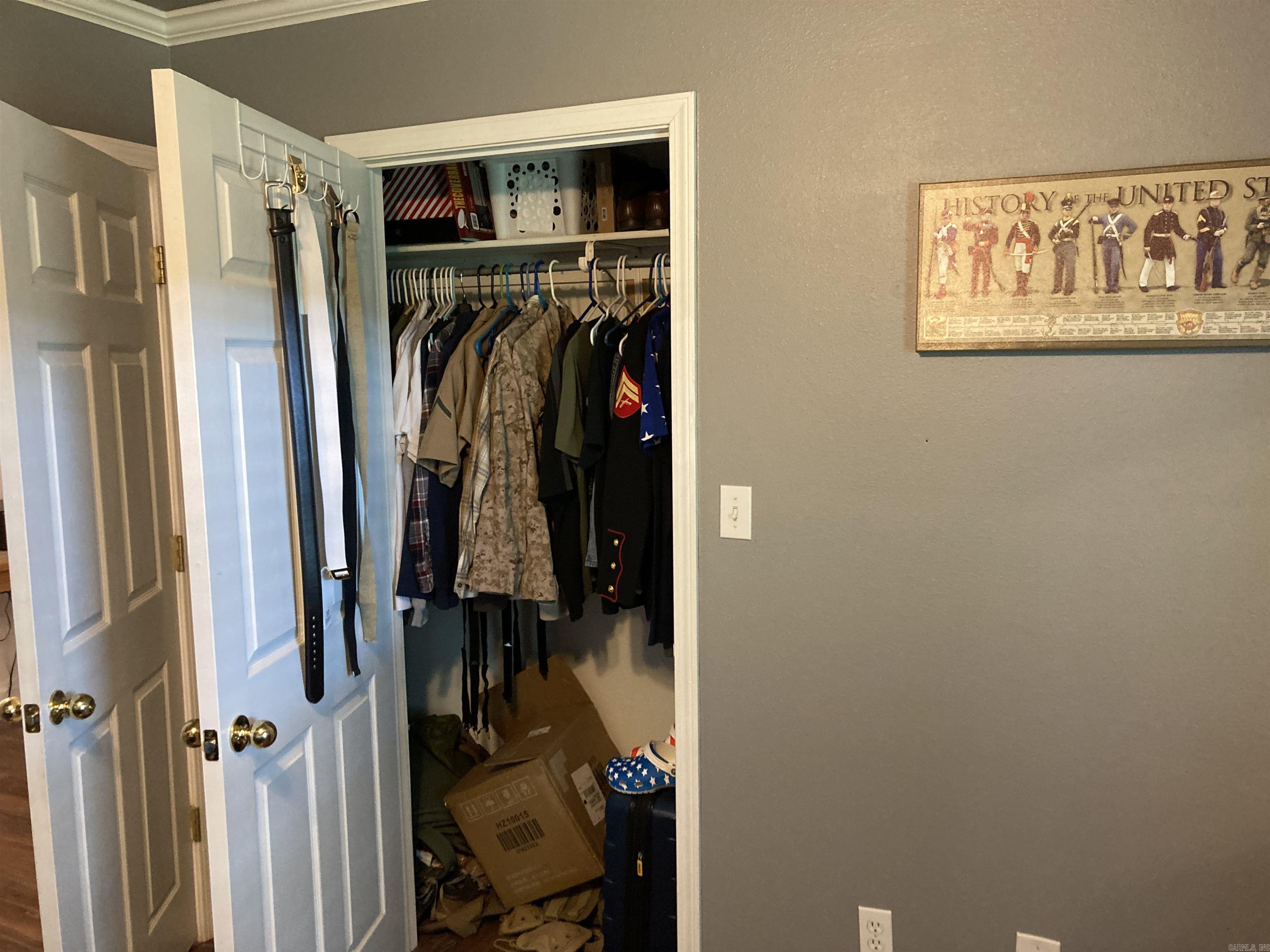 Pine Crest - Residential