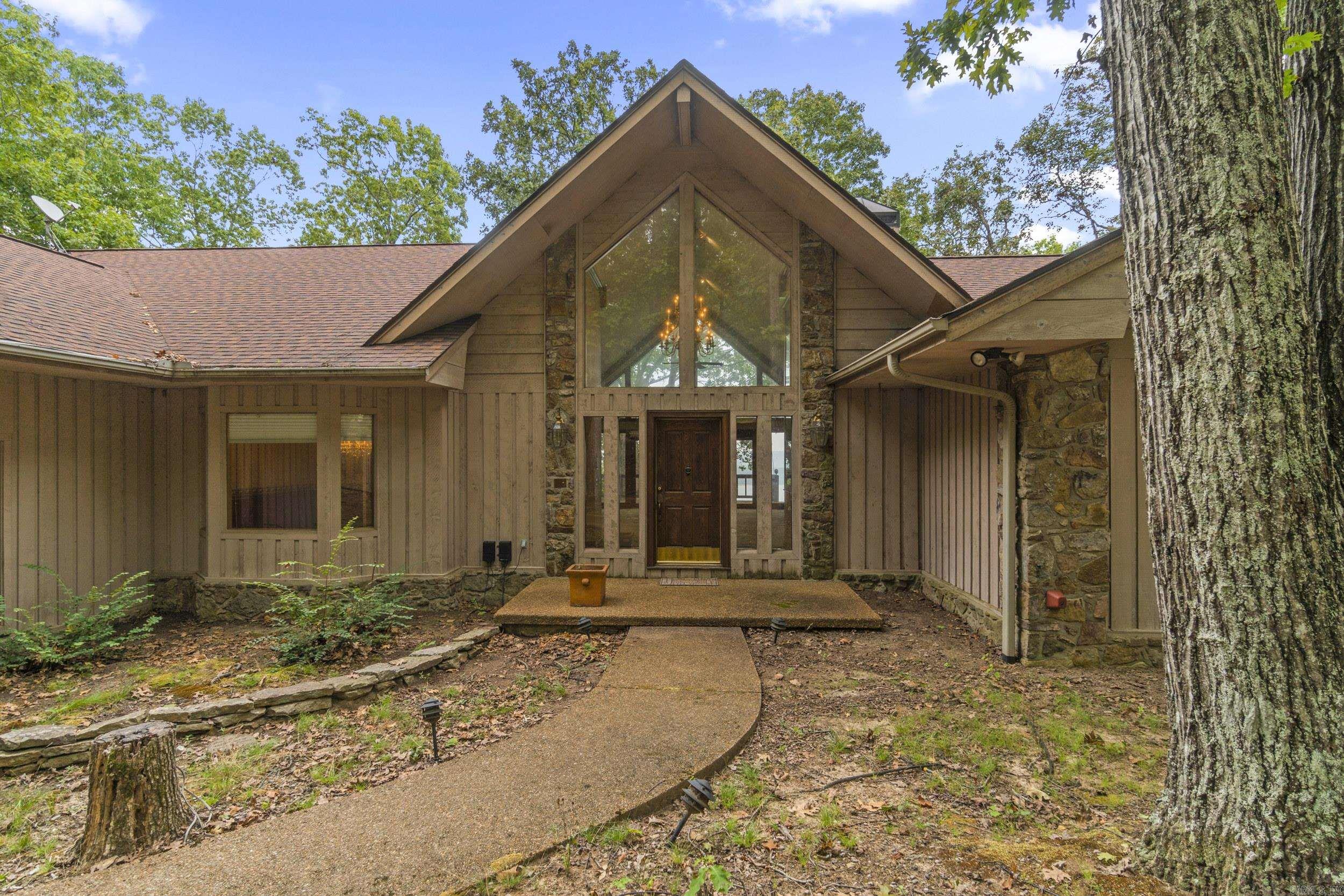 DIAMOND BLUFF ESTATES EAST - Residential