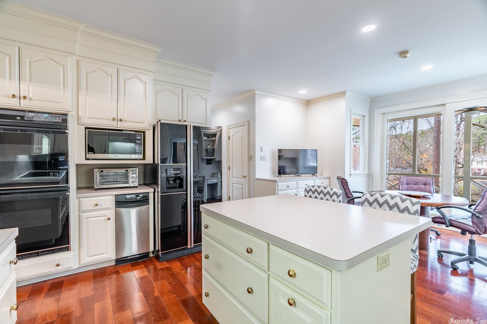 PLEASANT VALLEY - Residential