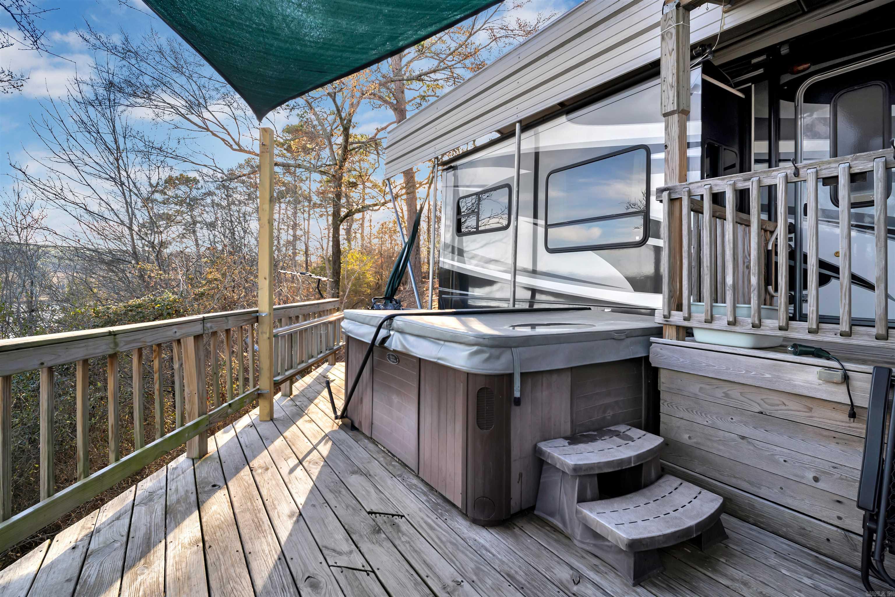 Satterfield Point - Land