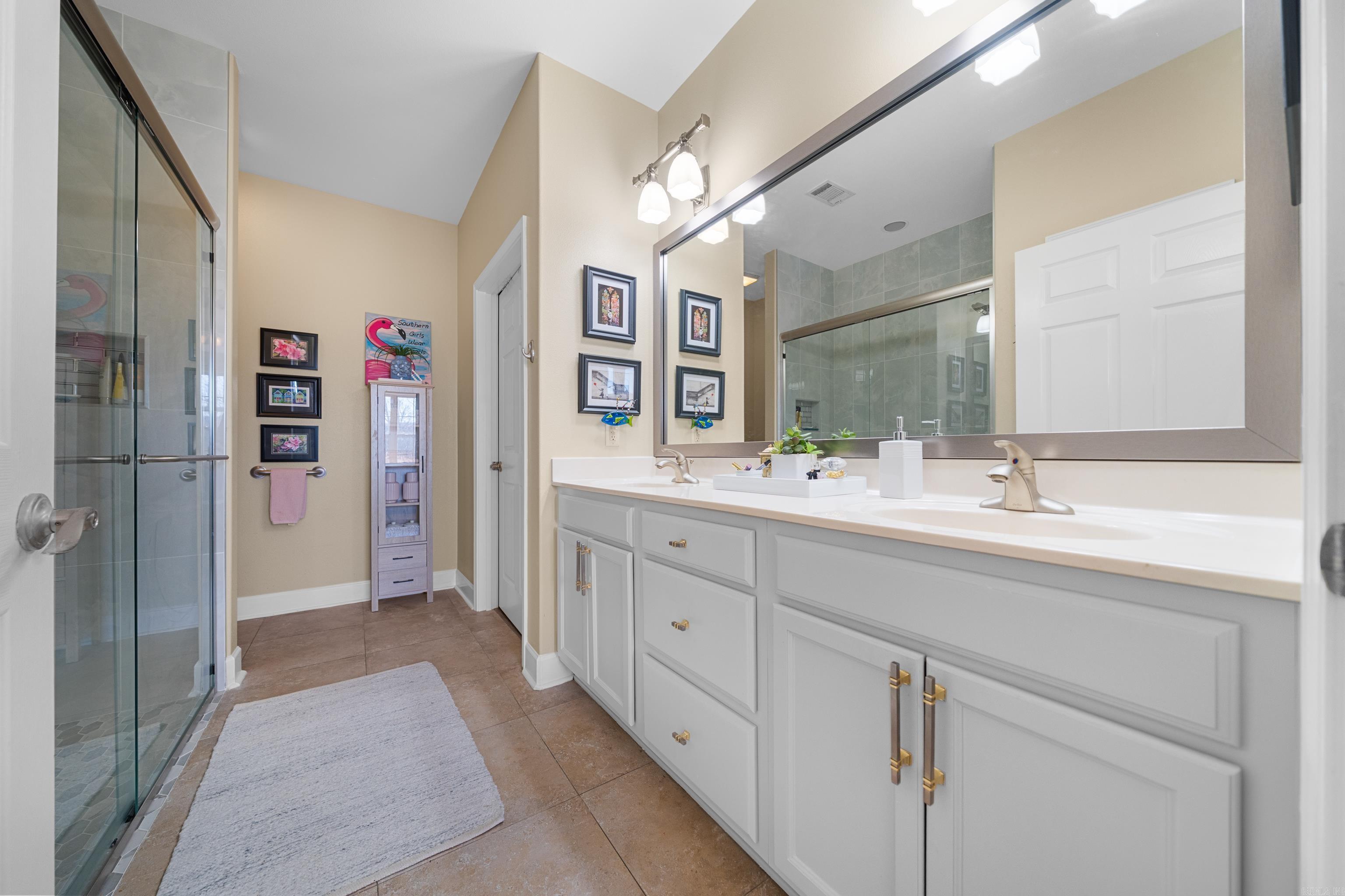 Legends - Residential